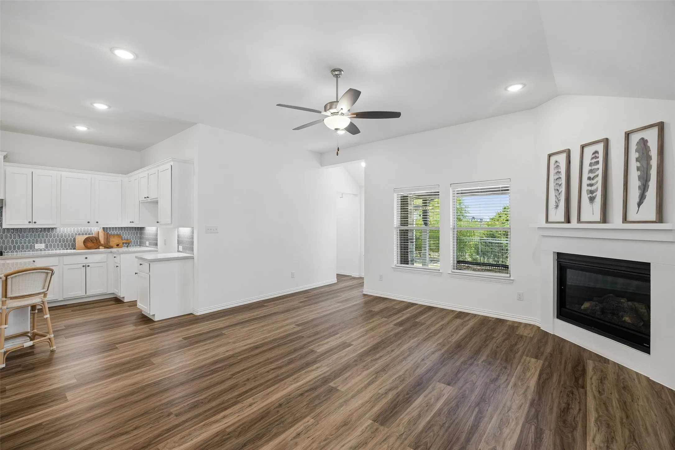 Single Family Residence For Sale in Collin County , 2405 Solomons Place, Wylie, Texas 75098, 3 Bedroom, 2 Bathroom, 2 Garage spaces, 1,916 Sqft, built in 2020, mls#21378164, Real Estate Agent in Wylie, Homes For Sale in Collin county, Homes For Sale in Wylie, Realtor in Wylie Texas, Real Estate Brokerage Independent Realty Texas, Luminita Cordes Realtor