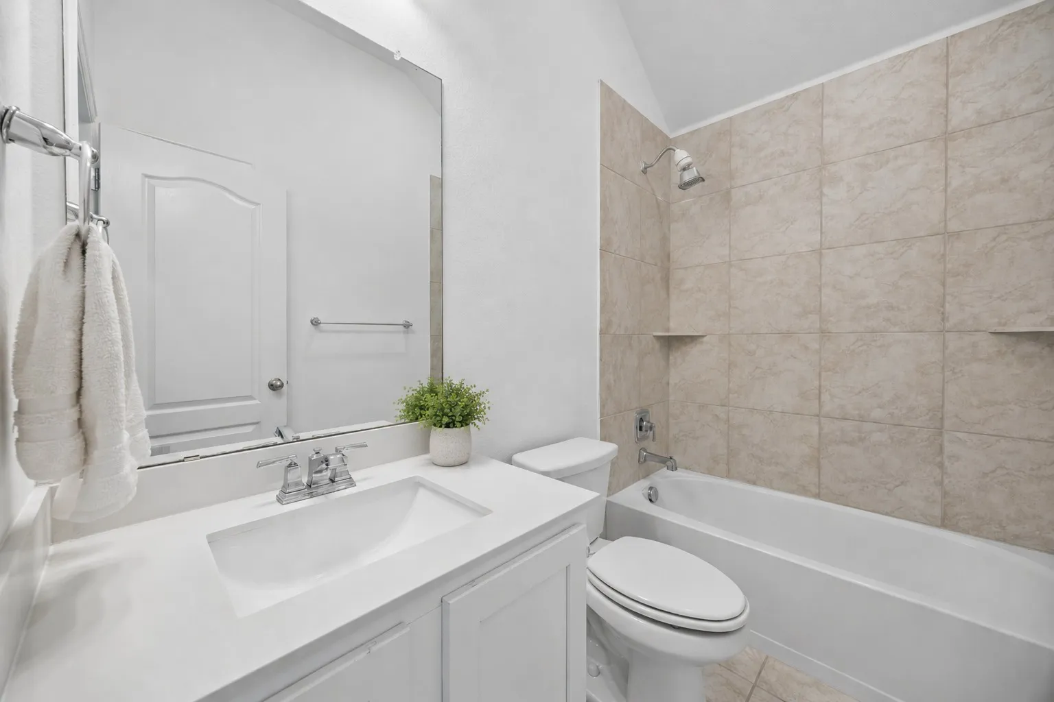 Single Family Residence For Sale in Collin County , 2405 Solomons Place, Wylie, Texas 75098, 3 Bedroom, 2 Bathroom, 2 Garage spaces, 1,916 Sqft, built in 2020, mls#21378164, Real Estate Agent in Wylie, Homes For Sale in Collin county, Homes For Sale in Wylie, Realtor in Wylie Texas, Real Estate Brokerage Independent Realty Texas, Luminita Cordes Realtor