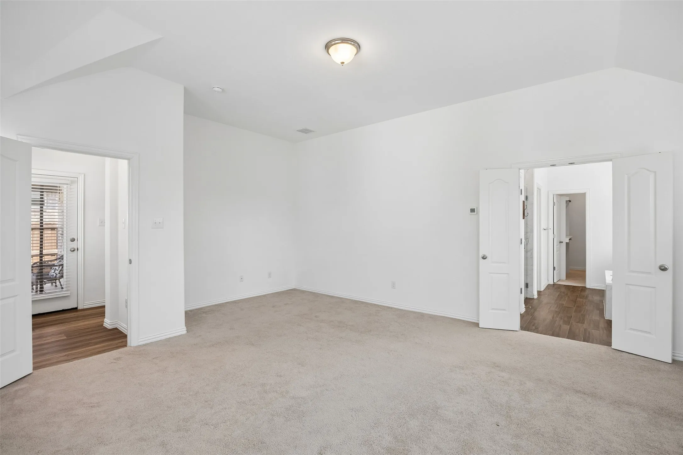 Single Family Residence For Sale in Collin County , 2405 Solomons Place, Wylie, Texas 75098, 3 Bedroom, 2 Bathroom, 2 Garage spaces, 1,916 Sqft, built in 2020, mls#21378164, Real Estate Agent in Wylie, Homes For Sale in Collin county, Homes For Sale in Wylie, Realtor in Wylie Texas, Real Estate Brokerage Independent Realty Texas, Luminita Cordes Realtor