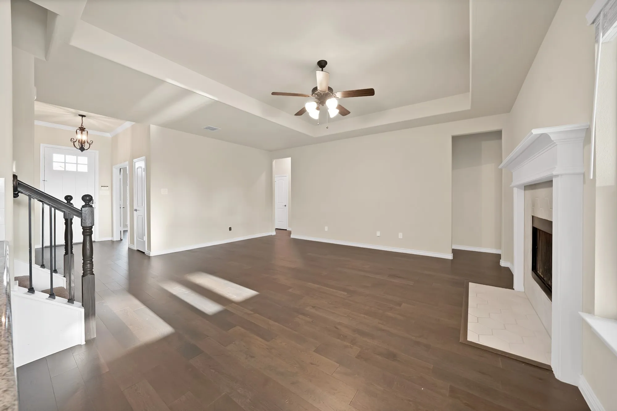 Single Family Residence For Sale in Johnson County , 125 Colonial Drive, Joshua, Texas 76058, 4 Bedroom, 3 Bathroom, 2 Garage spaces, 2,396 Sqft, built in 2021, mls#21374804, Real Estate Agent in Joshua, Homes For Sale in Johnson county, Homes For Sale in Joshua, Realtor in Joshua Texas, Real Estate Brokerage Independent Realty Texas, Luminita Cordes Realtor