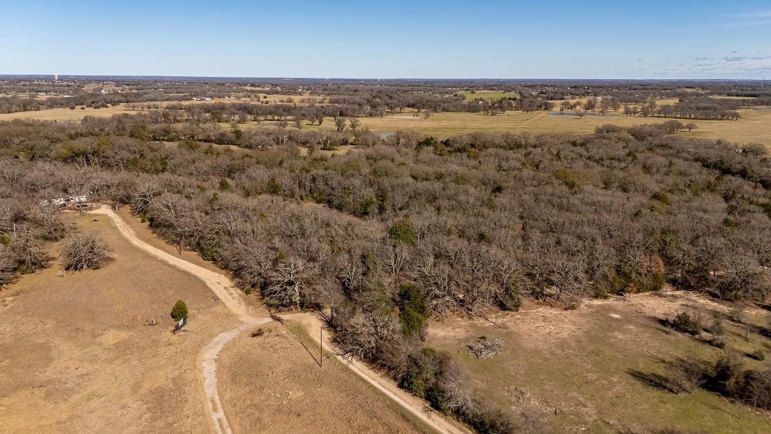 Improved Land For Sale in Kaufman County , 12005 C RD 4078, Scurry, Texas 75158, 0, 0, Garage spaces, 0 Sqft, built in 1965, mls#21378705, Real Estate Agent in Scurry, Homes For Sale in Kaufman county, Homes For Sale in Scurry, Realtor in Scurry Texas, Real Estate Brokerage Independent Realty Texas, Luminita Cordes Realtor
