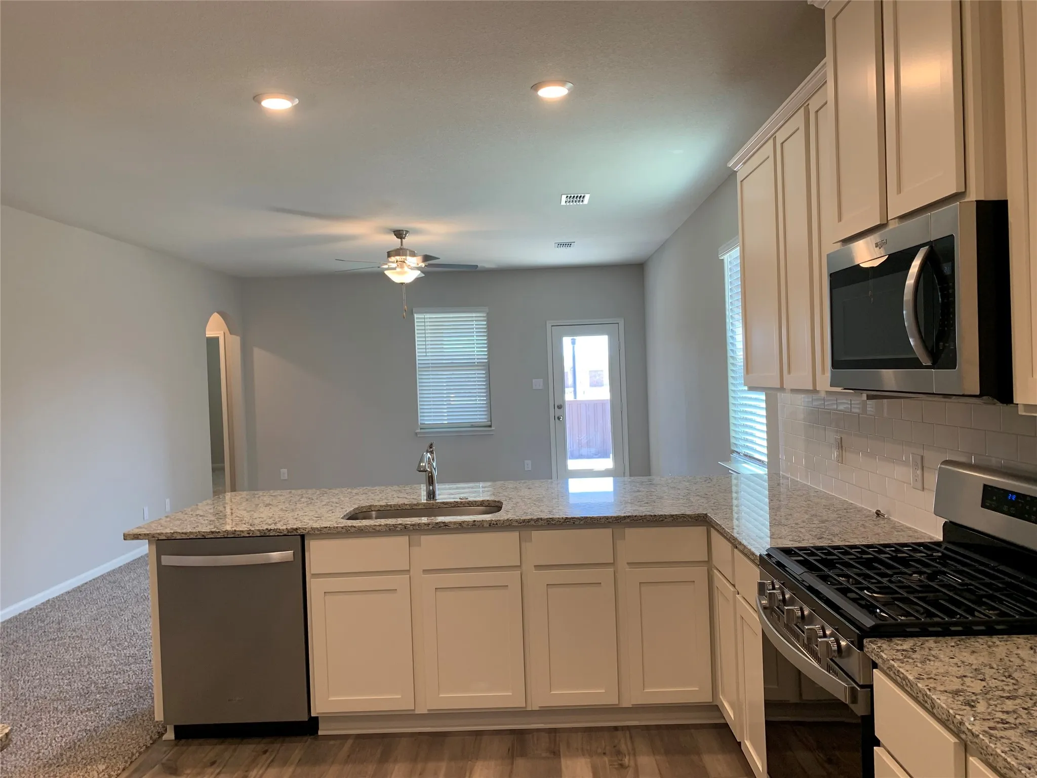 Single Family Residence For Rent in Collin County , 321 Zimmet Drive, Anna, Texas 75049, 3 Bedroom, 2 Bathroom, 2 Garage spaces, 1,620 Sqft, built in 2022, mls#21376847, Real Estate Agent in Anna, Homes For Rent in Collin county, Homes For Rent in Anna, Realtor in Anna Texas, Real Estate Brokerage Independent Realty Texas, Luminita Cordes Realtor