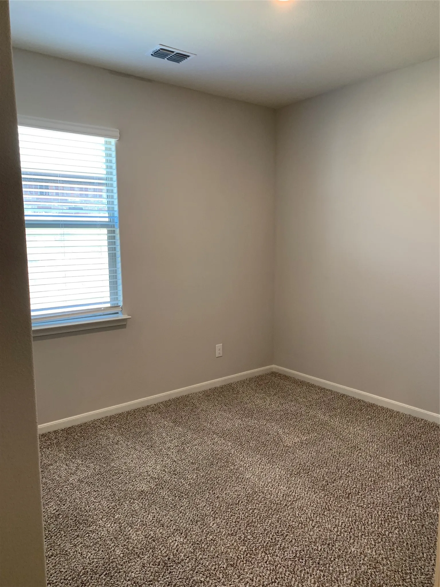 Single Family Residence For Rent in Collin County , 321 Zimmet Drive, Anna, Texas 75049, 3 Bedroom, 2 Bathroom, 2 Garage spaces, 1,620 Sqft, built in 2022, mls#21376847, Real Estate Agent in Anna, Homes For Rent in Collin county, Homes For Rent in Anna, Realtor in Anna Texas, Real Estate Brokerage Independent Realty Texas, Luminita Cordes Realtor
