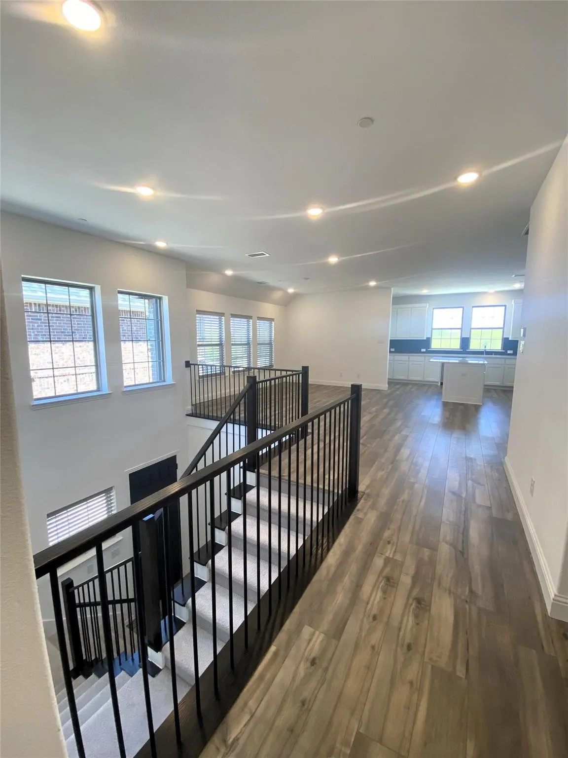 Townhouse For Sale in Collin County , 7297 Sacaton Trail, Frisco, Texas 75033, 3 Bedroom, 3 Bathroom, 2 Garage spaces, 2,185 Sqft, built in 2021, mls#21378668, Real Estate Agent in Frisco, Homes For Sale in Collin county, Homes For Sale in Frisco, Realtor in Frisco Texas, Real Estate Brokerage Independent Realty Texas, Luminita Cordes Realtor