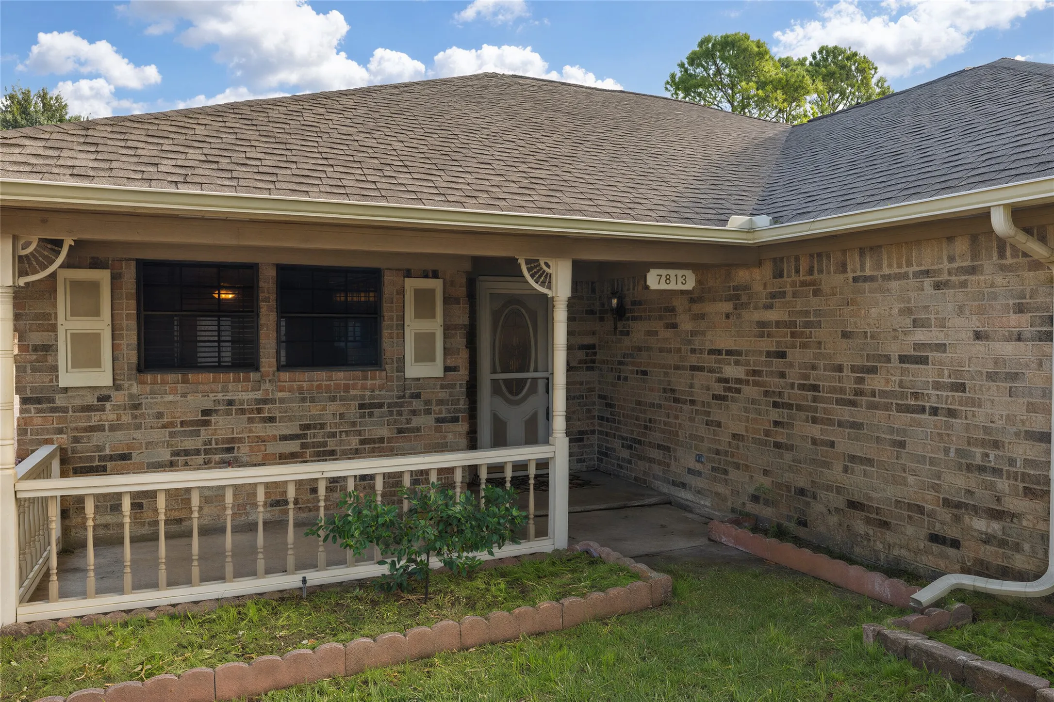 Single Family Residence For Rent in Tarrant County , 7813 Redwood Court, North Richland Hills, Texas 76182, 3 Bedroom, 2 Bathroom, 2 Garage spaces, 1,667 Sqft, built in 1984, mls#21378731, Real Estate Agent in North Richland Hills, Homes For Rent in Tarrant county, Homes For Rent in North Richland Hills, Realtor in North Richland Hills Texas, Real Estate Brokerage Independent Realty Texas, Luminita Cordes Realtor