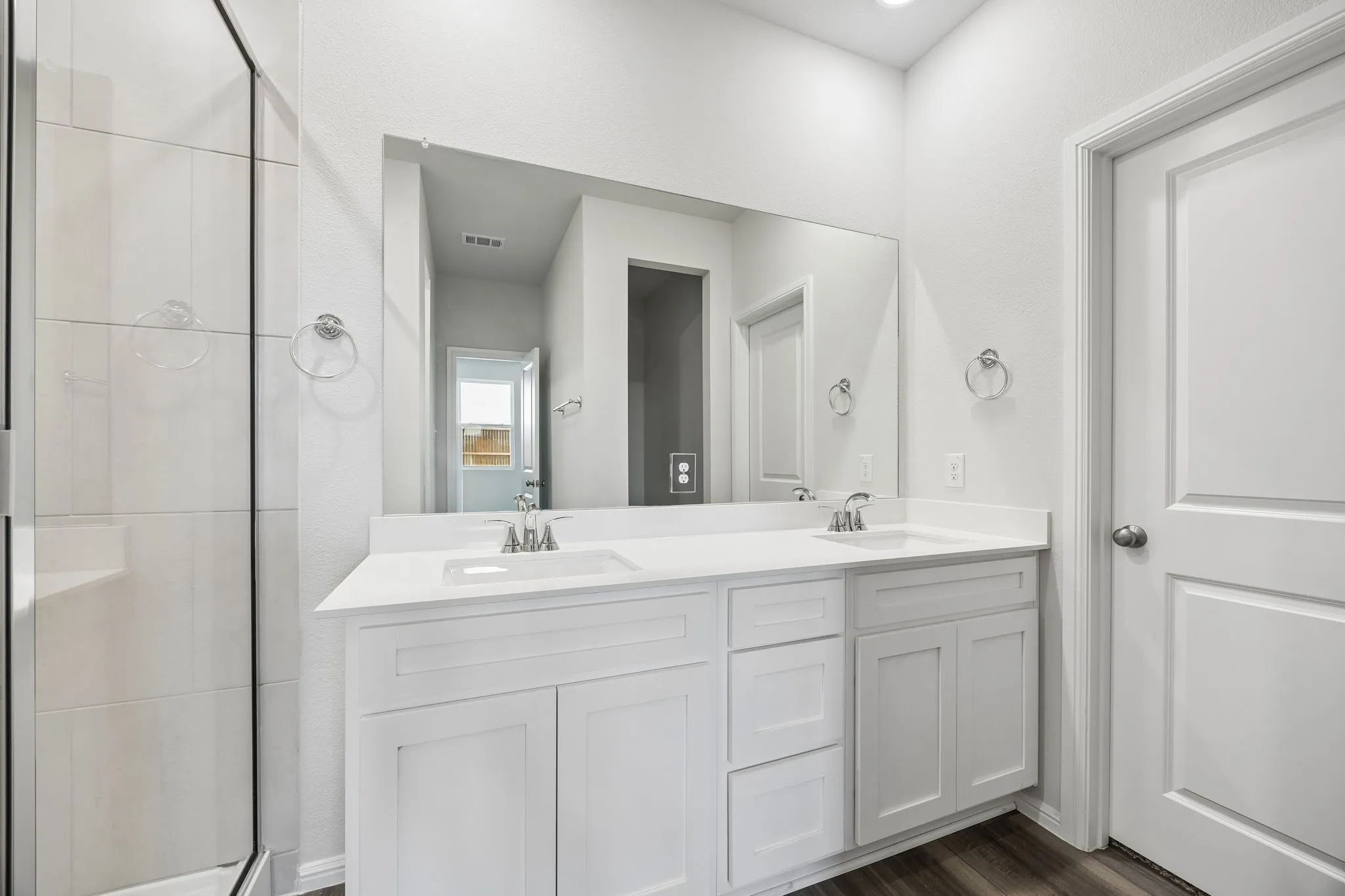 Single Family Residence For Sale in Kaufman County , 417 Magellan Road, Seagoville, Texas 75159, 3 Bedroom, 3 Bathroom, 2 Garage spaces, 1,793 Sqft, built in 2025, mls#21378730, Real Estate Agent in Seagoville, Homes For Sale in Kaufman county, Homes For Sale in Seagoville, Realtor in Seagoville Texas, Real Estate Brokerage Independent Realty Texas, Luminita Cordes Realtor