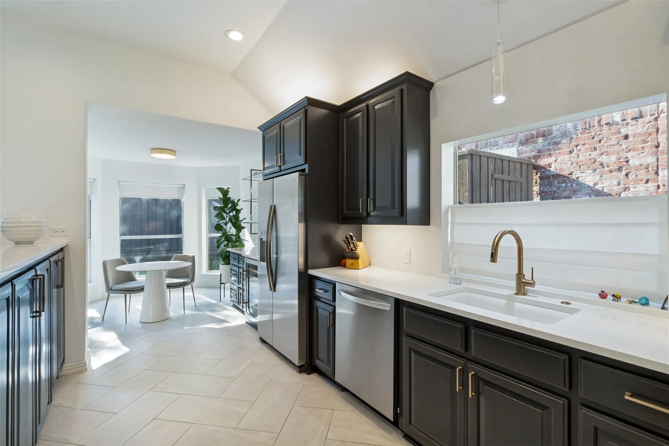 Single Family Residence For Sale in Collin County , 18637 Tall Oak Drive, Dallas, Texas 75287, 3 Bedroom, 2 Bathroom, 2 Garage spaces, 1,694 Sqft, built in 1997, mls#21377395, Real Estate Agent in Dallas, Homes For Sale in Collin county, Homes For Sale in Dallas, Realtor in Dallas Texas, Real Estate Brokerage Independent Realty Texas, Luminita Cordes Realtor