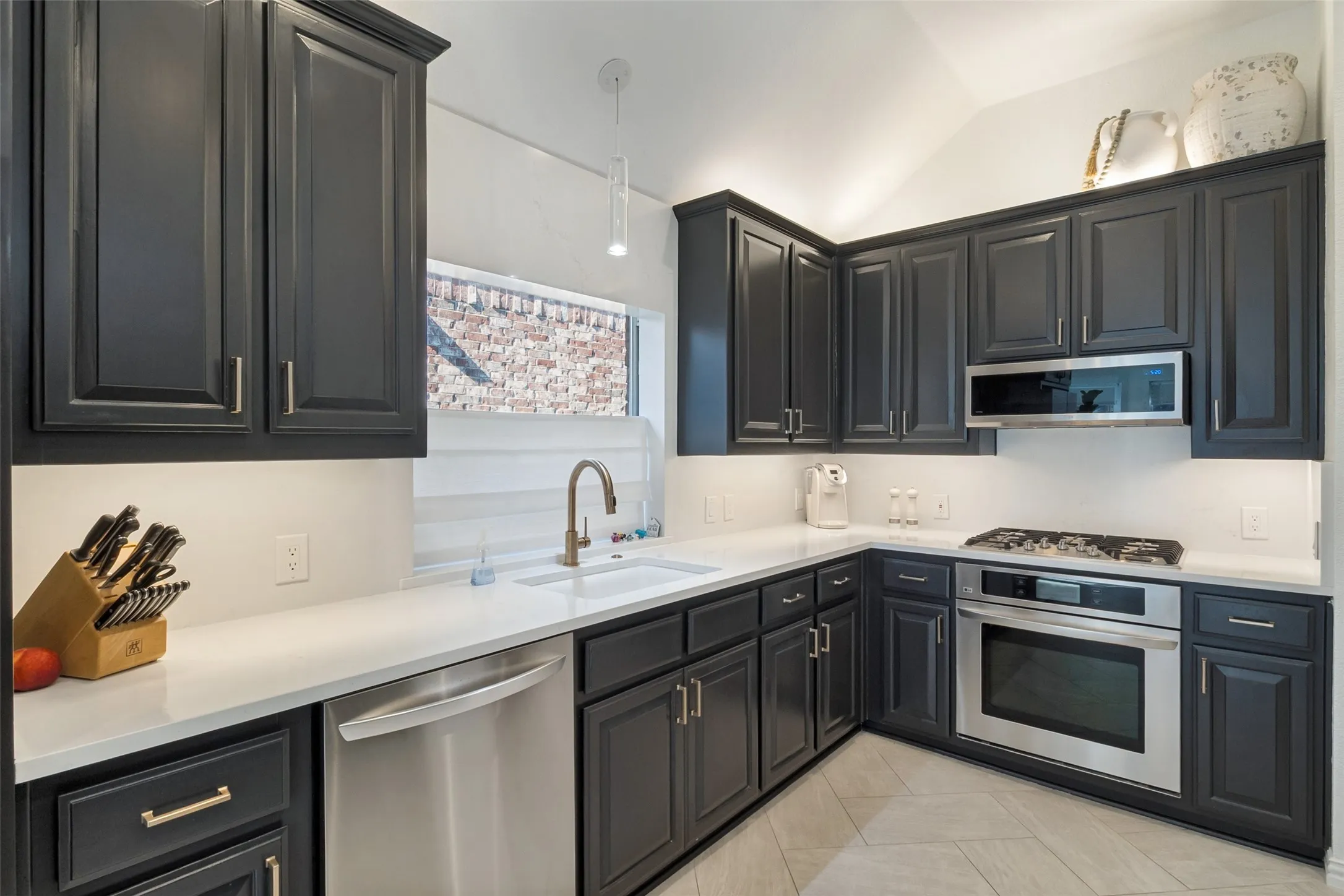Single Family Residence For Sale in Collin County , 18637 Tall Oak Drive, Dallas, Texas 75287, 3 Bedroom, 2 Bathroom, 2 Garage spaces, 1,694 Sqft, built in 1997, mls#21377395, Real Estate Agent in Dallas, Homes For Sale in Collin county, Homes For Sale in Dallas, Realtor in Dallas Texas, Real Estate Brokerage Independent Realty Texas, Luminita Cordes Realtor