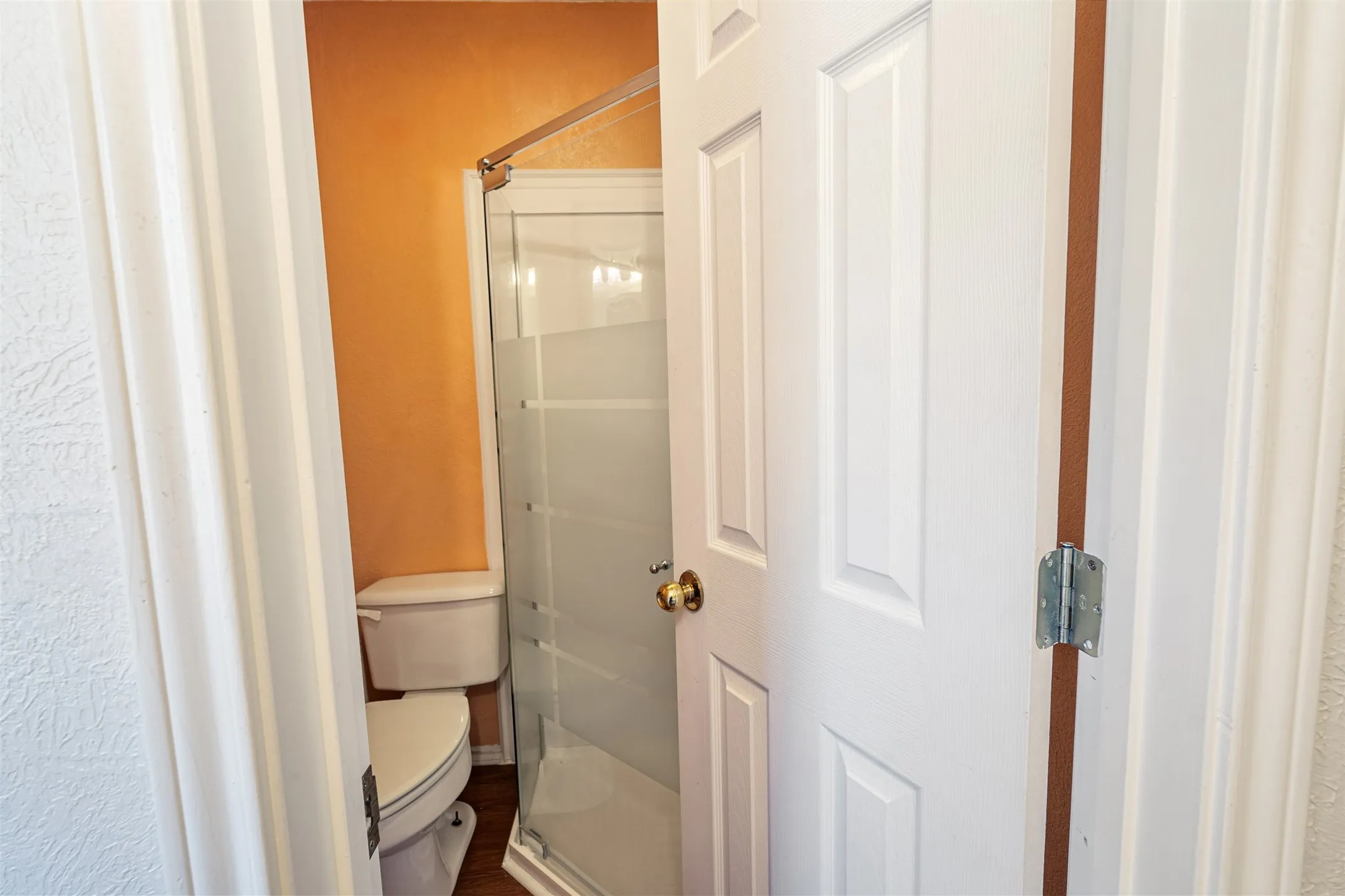 Single Family Residence For Sale in Henderson County , 1210 Aloha Road, Tool, Texas 75143, 3 Bedroom, 2 Bathroom, Garage spaces, 1,360 Sqft, built in 1980, mls#21378323, Real Estate Agent in Tool, Homes For Sale in Henderson county, Homes For Sale in Tool, Realtor in Tool Texas, Real Estate Brokerage Independent Realty Texas, Luminita Cordes Realtor