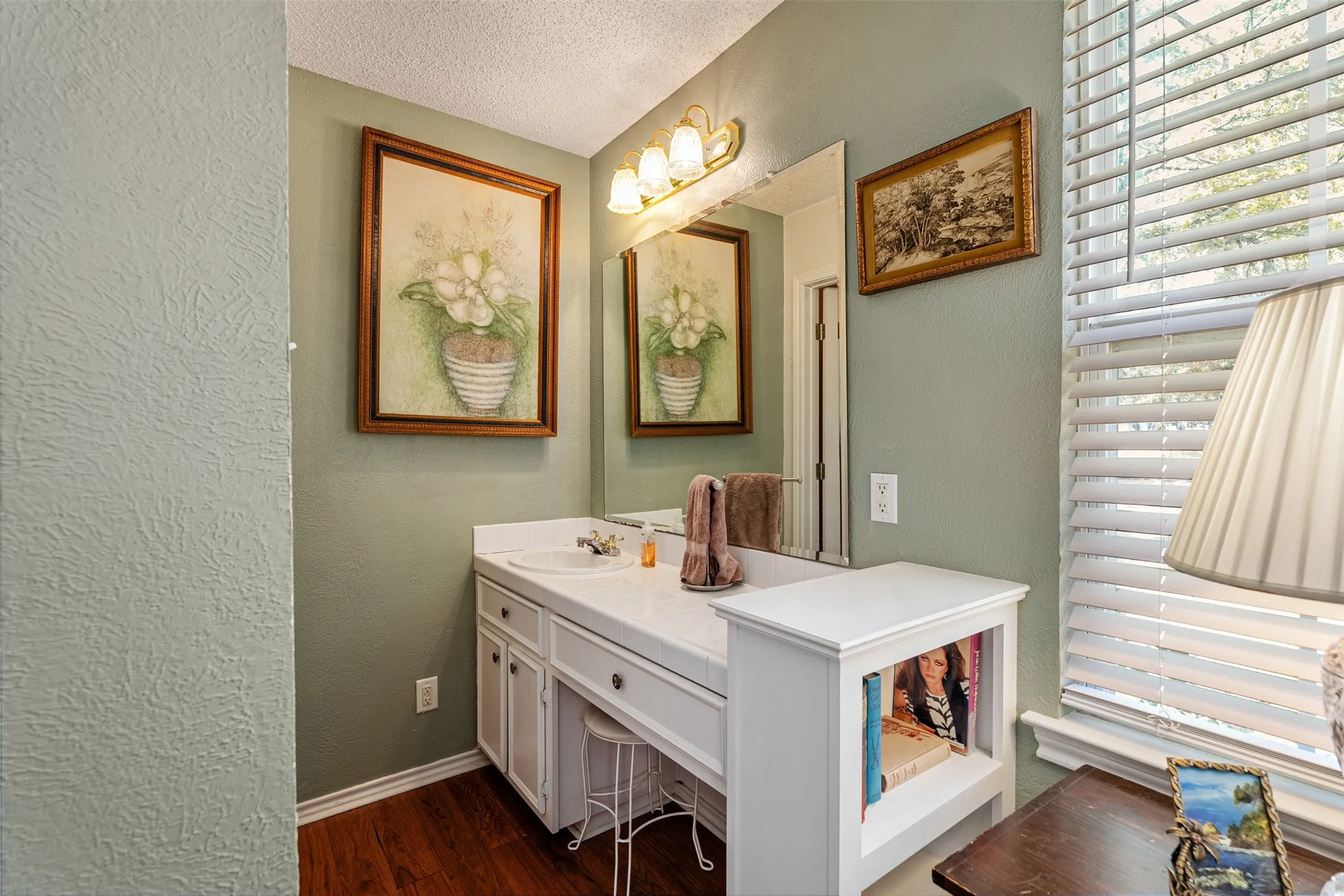 Single Family Residence For Sale in Henderson County , 1210 Aloha Road, Tool, Texas 75143, 3 Bedroom, 2 Bathroom, Garage spaces, 1,360 Sqft, built in 1980, mls#21378323, Real Estate Agent in Tool, Homes For Sale in Henderson county, Homes For Sale in Tool, Realtor in Tool Texas, Real Estate Brokerage Independent Realty Texas, Luminita Cordes Realtor