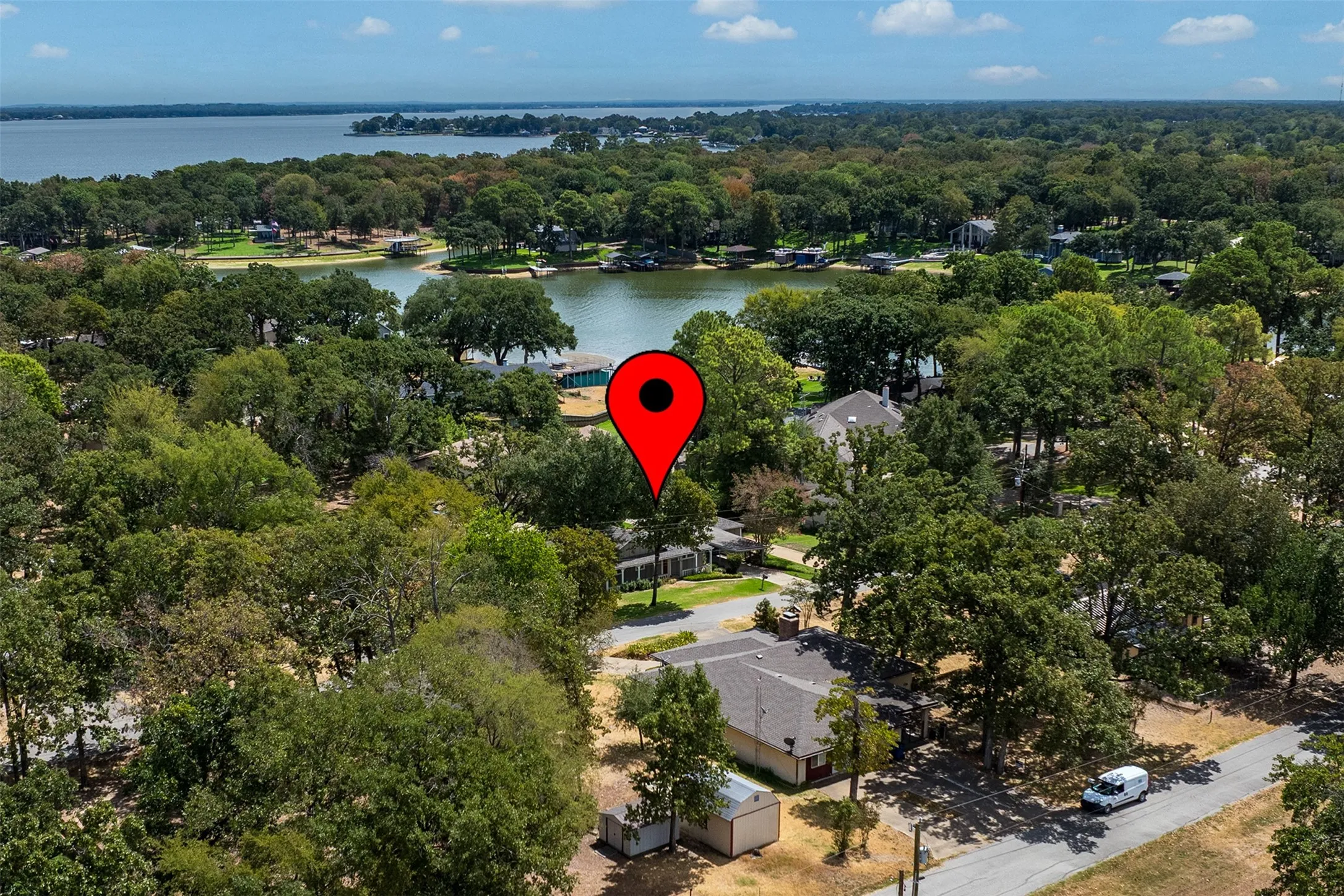 Single Family Residence For Sale in Henderson County , 1210 Aloha Road, Tool, Texas 75143, 3 Bedroom, 2 Bathroom, Garage spaces, 1,360 Sqft, built in 1980, mls#21378323, Real Estate Agent in Tool, Homes For Sale in Henderson county, Homes For Sale in Tool, Realtor in Tool Texas, Real Estate Brokerage Independent Realty Texas, Luminita Cordes Realtor