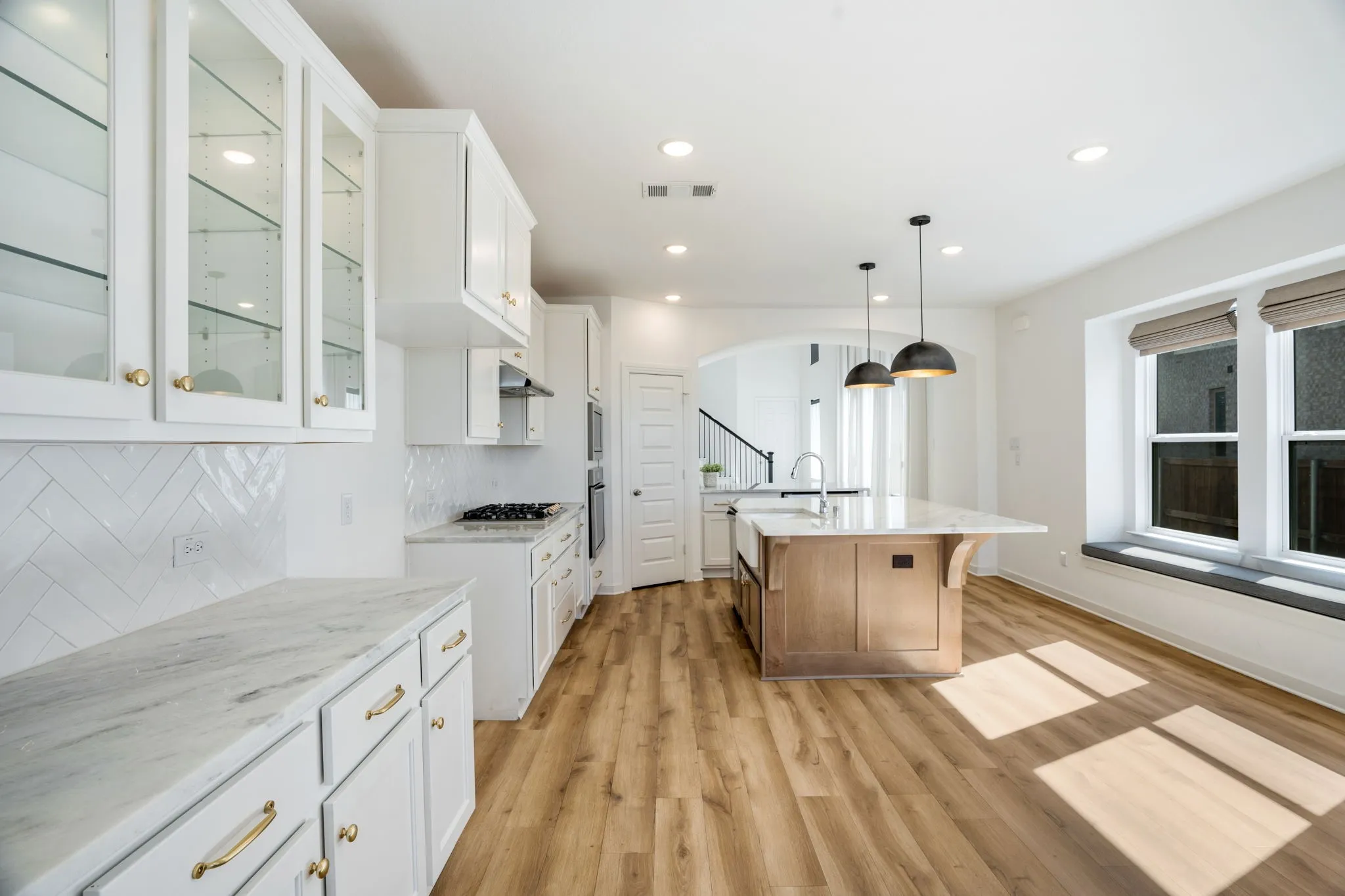 Single Family Residence For Sale in Denton County , 1825 Pelham Drive, Aubrey, Texas 76227, 4 Bedroom, 3 Bathroom, 2 Garage spaces, 2,393 Sqft, built in 2022, mls#21374781, Real Estate Agent in Aubrey, Homes For Sale in Denton county, Homes For Sale in Aubrey, Realtor in Aubrey Texas, Real Estate Brokerage Independent Realty Texas, Luminita Cordes Realtor