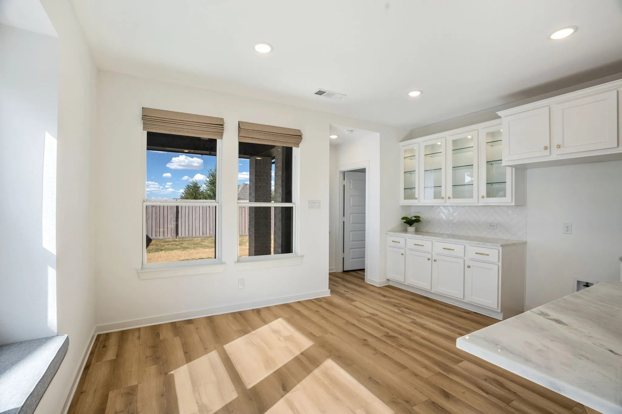 Single Family Residence For Sale in Denton County , 1825 Pelham Drive, Aubrey, Texas 76227, 4 Bedroom, 3 Bathroom, 2 Garage spaces, 2,393 Sqft, built in 2022, mls#21374781, Real Estate Agent in Aubrey, Homes For Sale in Denton county, Homes For Sale in Aubrey, Realtor in Aubrey Texas, Real Estate Brokerage Independent Realty Texas, Luminita Cordes Realtor