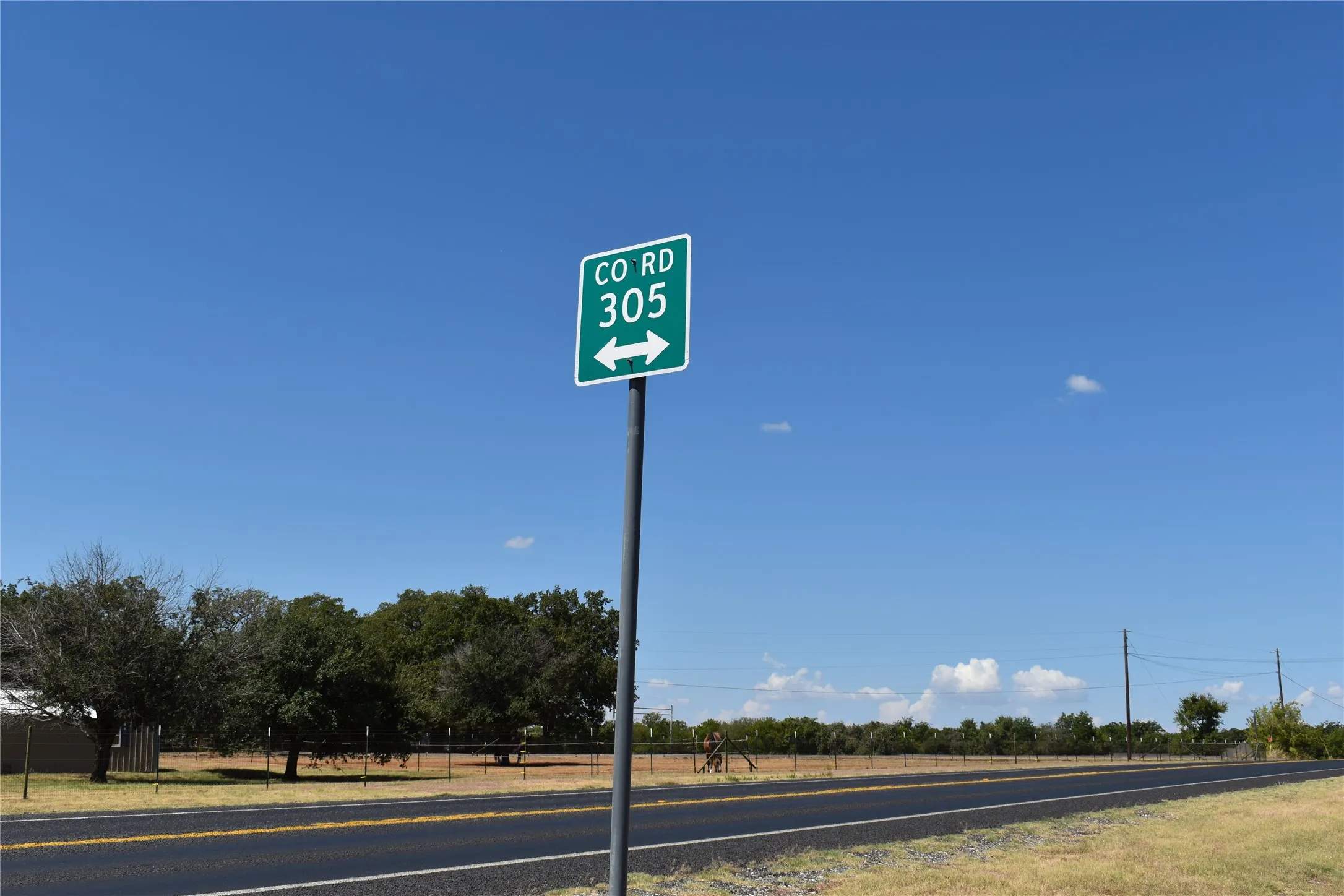 Improved Land For Sale in Johnson County , TBD FM 4, Grandview, Texas 76050, 0, 0, Garage spaces, 0 Sqft, built in 0, mls#21373294, Real Estate Agent in Grandview, Homes For Sale in Johnson county, Homes For Sale in Grandview, Realtor in Grandview Texas, Real Estate Brokerage Independent Realty Texas, Luminita Cordes Realtor