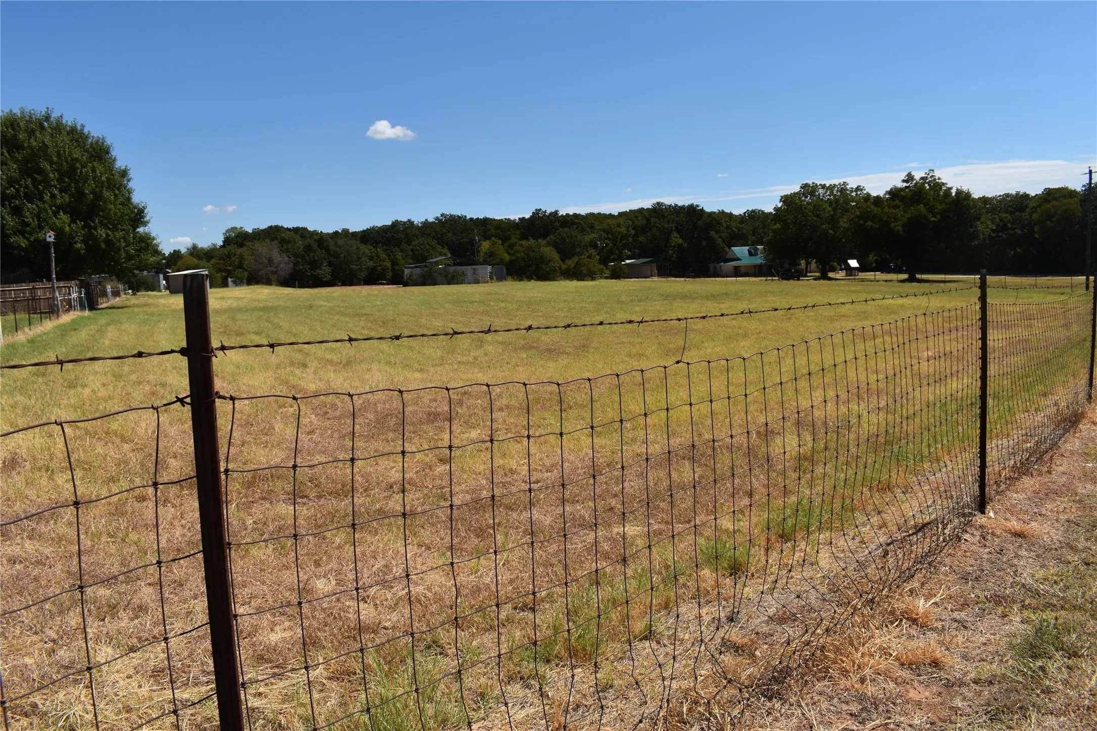 Improved Land For Sale in Johnson County , TBD FM 4, Grandview, Texas 76050, 0, 0, Garage spaces, 0 Sqft, built in 0, mls#21373294, Real Estate Agent in Grandview, Homes For Sale in Johnson county, Homes For Sale in Grandview, Realtor in Grandview Texas, Real Estate Brokerage Independent Realty Texas, Luminita Cordes Realtor
