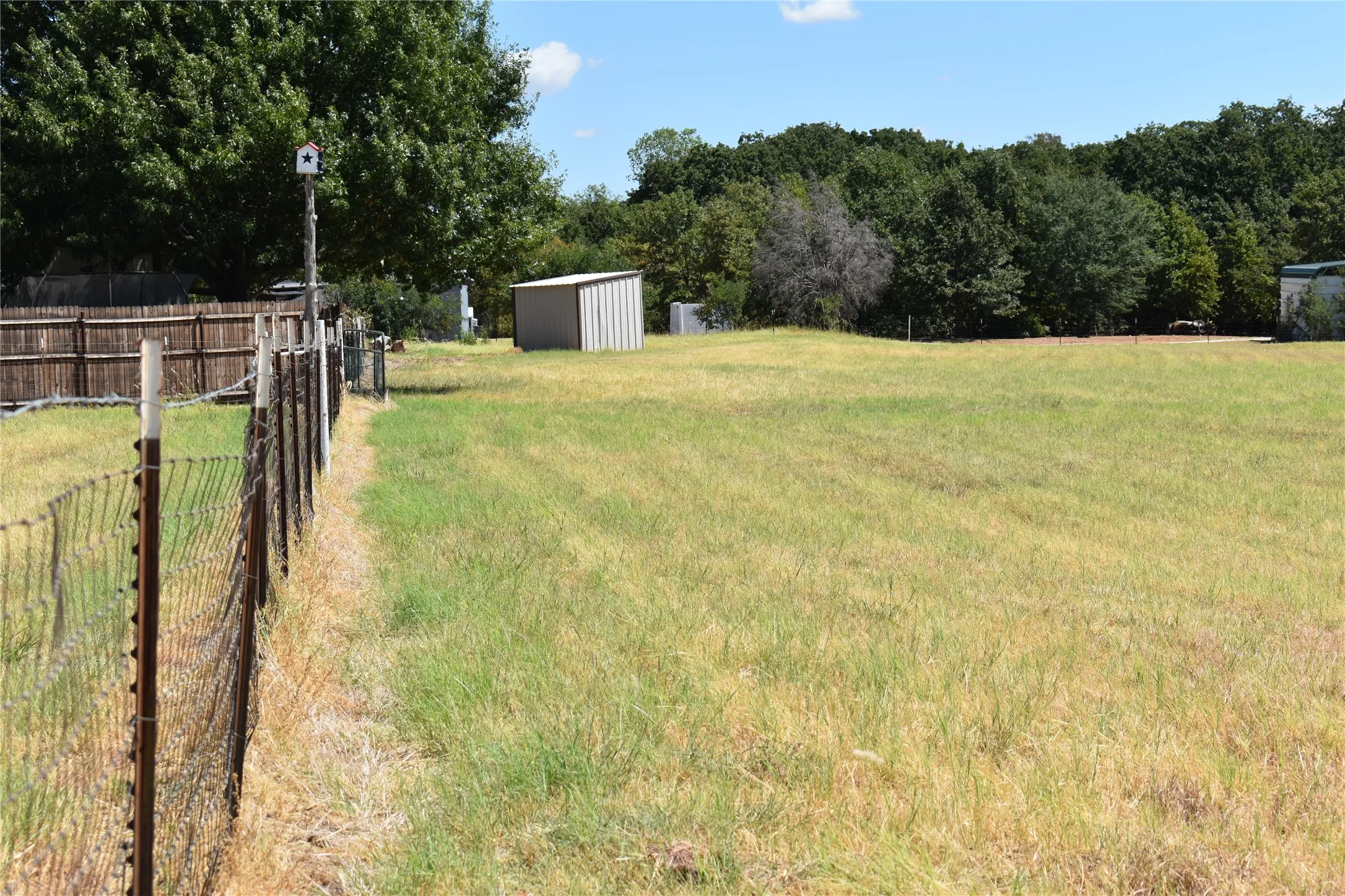 loafing shed