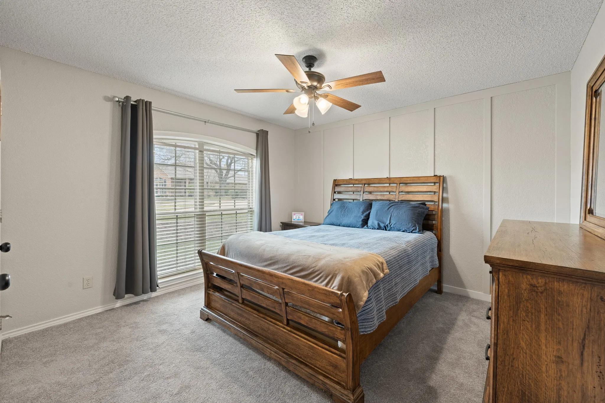 Single Family Residence For Sale in Johnson County , 1004 Canyon Court, Cleburne, Texas 76033, 5 Bedroom, 4 Bathroom, 4 Garage spaces, 3,473 Sqft, built in 1988, mls#21378750, Real Estate Agent in Cleburne, Homes For Sale in Johnson county, Homes For Sale in Cleburne, Realtor in Cleburne Texas, Real Estate Brokerage Independent Realty Texas, Luminita Cordes Realtor