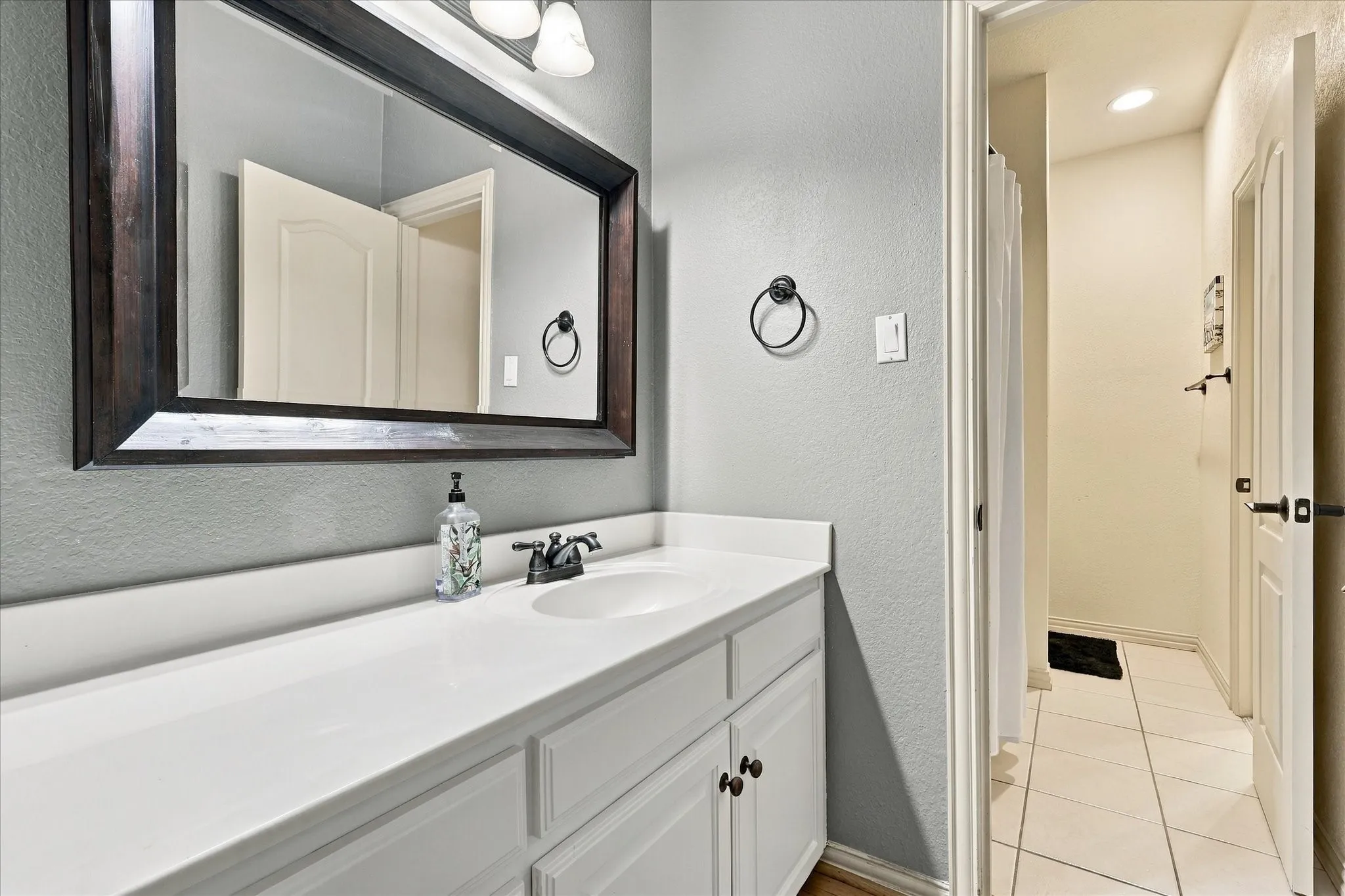 Single Family Residence For Sale in Dallas County , 614 Castle Creek Drive, Coppell, Texas 75019, 4 Bedroom, 4 Bathroom, 3 Garage spaces, 4,227 Sqft, built in 1997, mls#21378740, Real Estate Agent in Coppell, Homes For Sale in Dallas county, Homes For Sale in Coppell, Realtor in Coppell Texas, Real Estate Brokerage Independent Realty Texas, Luminita Cordes Realtor