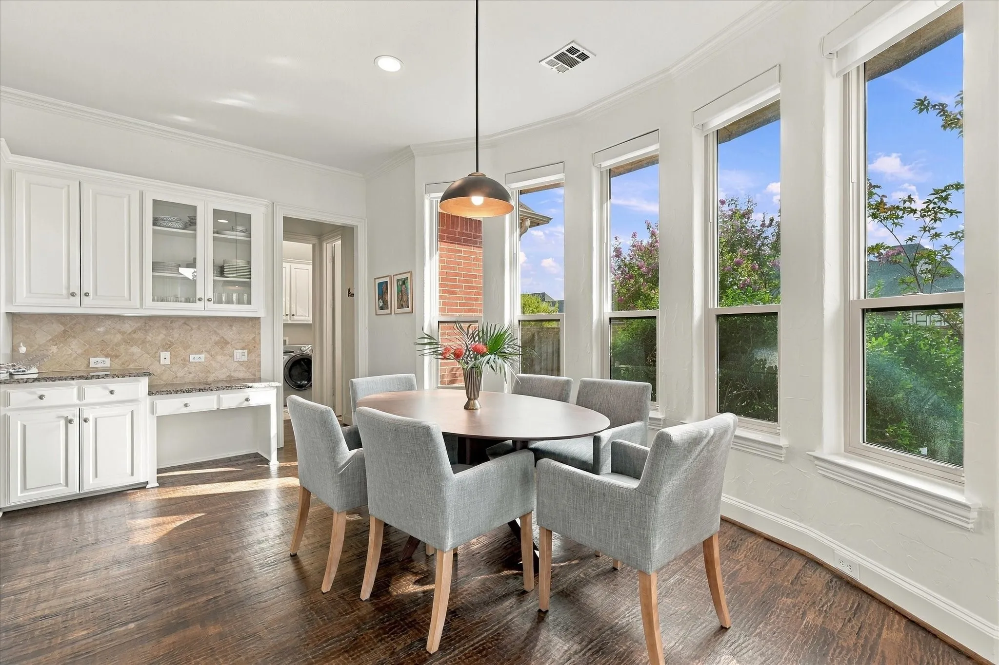 Single Family Residence For Sale in Dallas County , 614 Castle Creek Drive, Coppell, Texas 75019, 4 Bedroom, 4 Bathroom, 3 Garage spaces, 4,227 Sqft, built in 1997, mls#21378740, Real Estate Agent in Coppell, Homes For Sale in Dallas county, Homes For Sale in Coppell, Realtor in Coppell Texas, Real Estate Brokerage Independent Realty Texas, Luminita Cordes Realtor