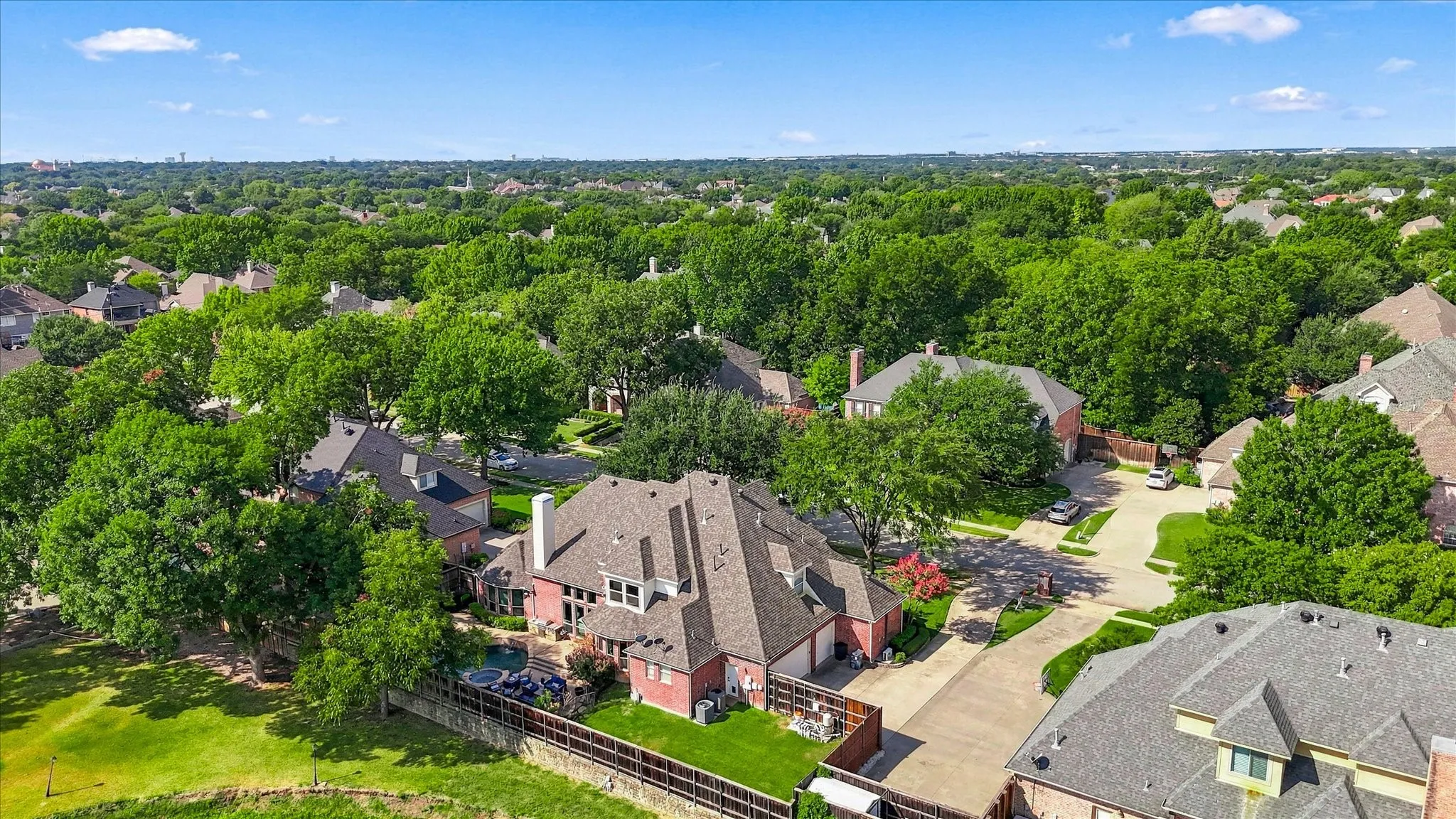 Single Family Residence For Sale in Dallas County , 614 Castle Creek Drive, Coppell, Texas 75019, 4 Bedroom, 4 Bathroom, 3 Garage spaces, 4,227 Sqft, built in 1997, mls#21378740, Real Estate Agent in Coppell, Homes For Sale in Dallas county, Homes For Sale in Coppell, Realtor in Coppell Texas, Real Estate Brokerage Independent Realty Texas, Luminita Cordes Realtor