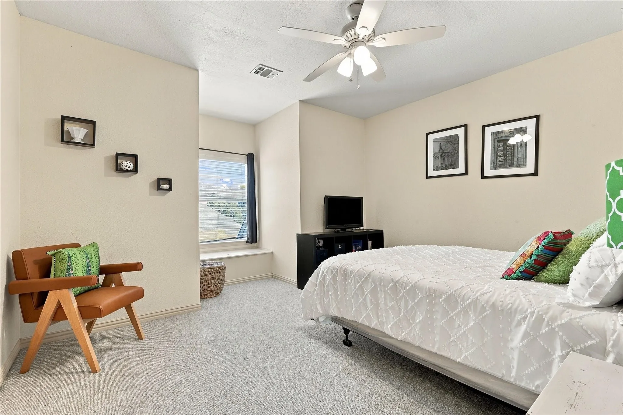 Single Family Residence For Sale in Dallas County , 614 Castle Creek Drive, Coppell, Texas 75019, 4 Bedroom, 4 Bathroom, 3 Garage spaces, 4,227 Sqft, built in 1997, mls#21378740, Real Estate Agent in Coppell, Homes For Sale in Dallas county, Homes For Sale in Coppell, Realtor in Coppell Texas, Real Estate Brokerage Independent Realty Texas, Luminita Cordes Realtor