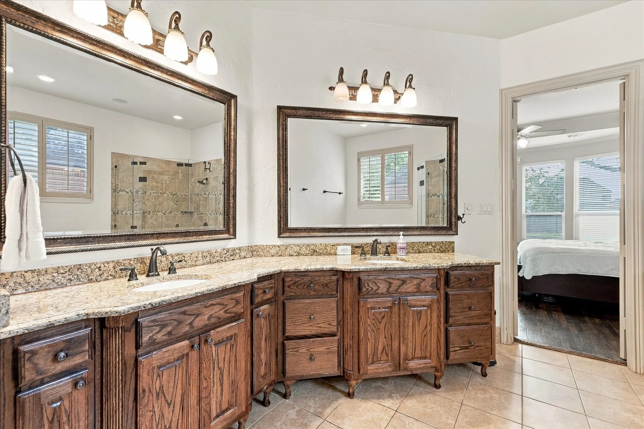 Single Family Residence For Sale in Dallas County , 614 Castle Creek Drive, Coppell, Texas 75019, 4 Bedroom, 4 Bathroom, 3 Garage spaces, 4,227 Sqft, built in 1997, mls#21378740, Real Estate Agent in Coppell, Homes For Sale in Dallas county, Homes For Sale in Coppell, Realtor in Coppell Texas, Real Estate Brokerage Independent Realty Texas, Luminita Cordes Realtor