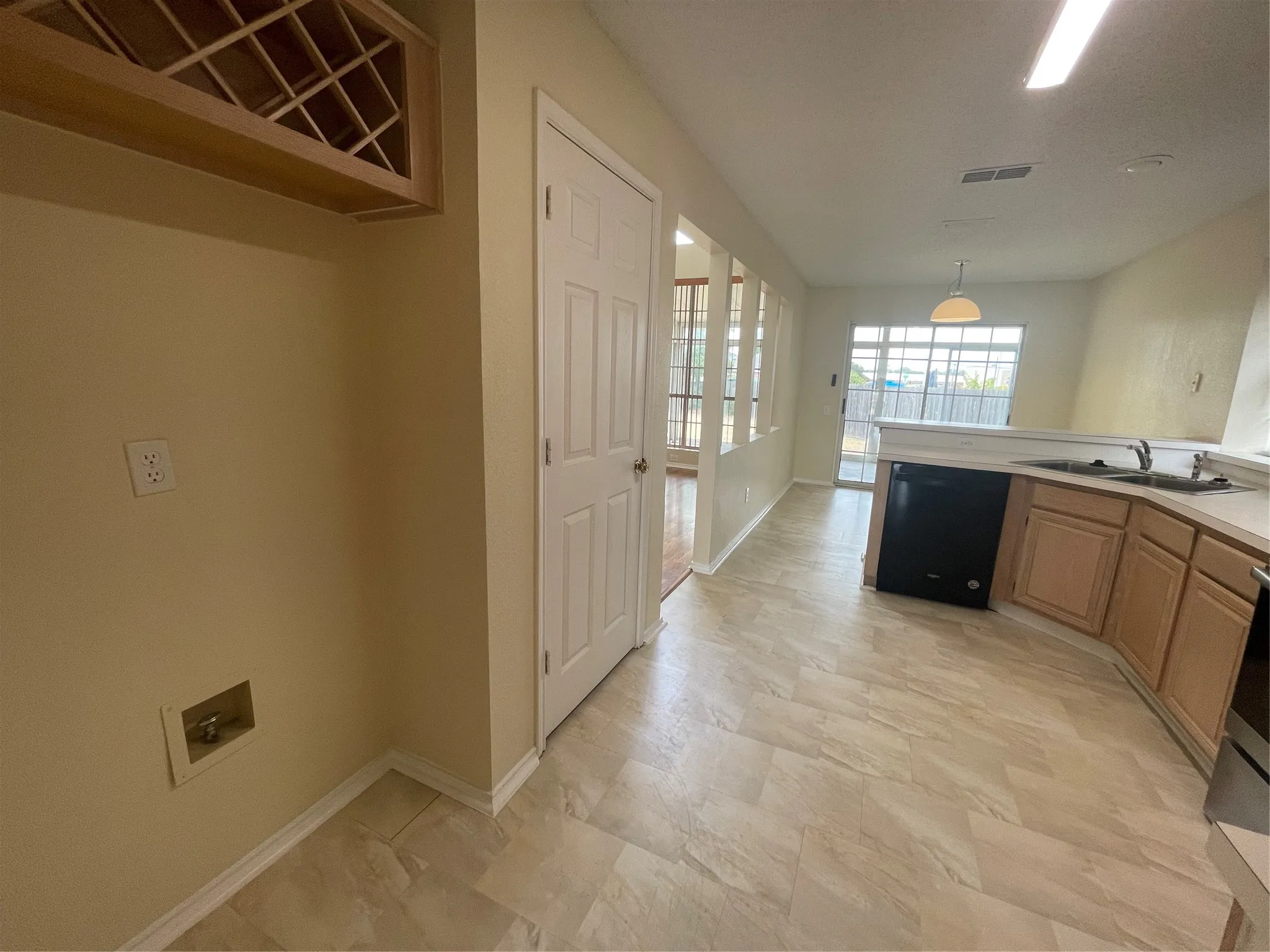 Single Family Residence For Rent in Tarrant County , 3412 Derby Court, Fort Worth, Texas 76123, 4 Bedroom, 2 Bathroom, 2 Garage spaces, 2,179 Sqft, built in 1993, mls#21378673, Real Estate Agent in Fort Worth, Homes For Rent in Tarrant county, Homes For Rent in Fort Worth, Realtor in Fort Worth Texas, Real Estate Brokerage Independent Realty Texas, Luminita Cordes Realtor