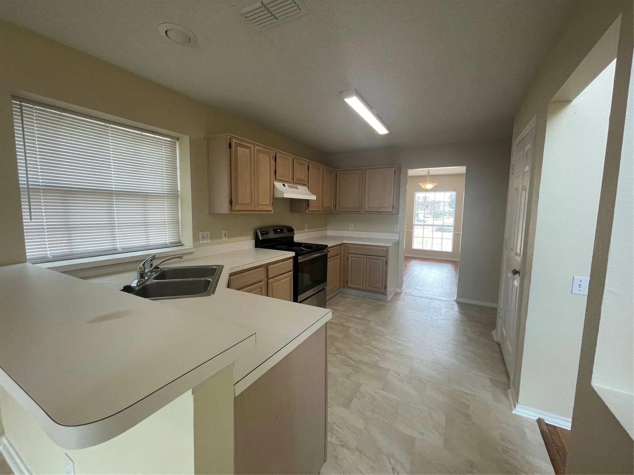 Single Family Residence For Rent in Tarrant County , 3412 Derby Court, Fort Worth, Texas 76123, 4 Bedroom, 2 Bathroom, 2 Garage spaces, 2,179 Sqft, built in 1993, mls#21378673, Real Estate Agent in Fort Worth, Homes For Rent in Tarrant county, Homes For Rent in Fort Worth, Realtor in Fort Worth Texas, Real Estate Brokerage Independent Realty Texas, Luminita Cordes Realtor