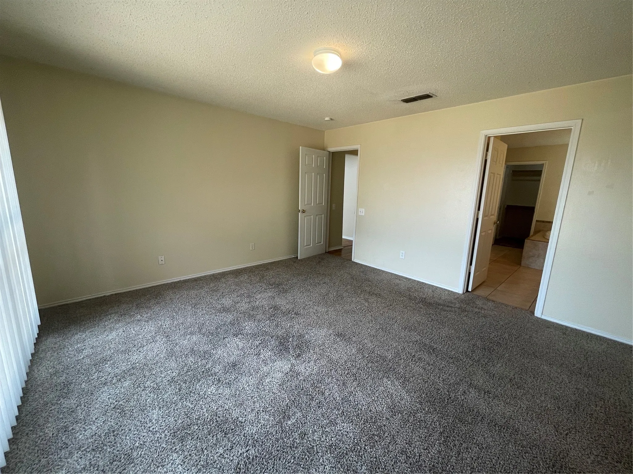 Single Family Residence For Rent in Tarrant County , 3412 Derby Court, Fort Worth, Texas 76123, 4 Bedroom, 2 Bathroom, 2 Garage spaces, 2,179 Sqft, built in 1993, mls#21378673, Real Estate Agent in Fort Worth, Homes For Rent in Tarrant county, Homes For Rent in Fort Worth, Realtor in Fort Worth Texas, Real Estate Brokerage Independent Realty Texas, Luminita Cordes Realtor