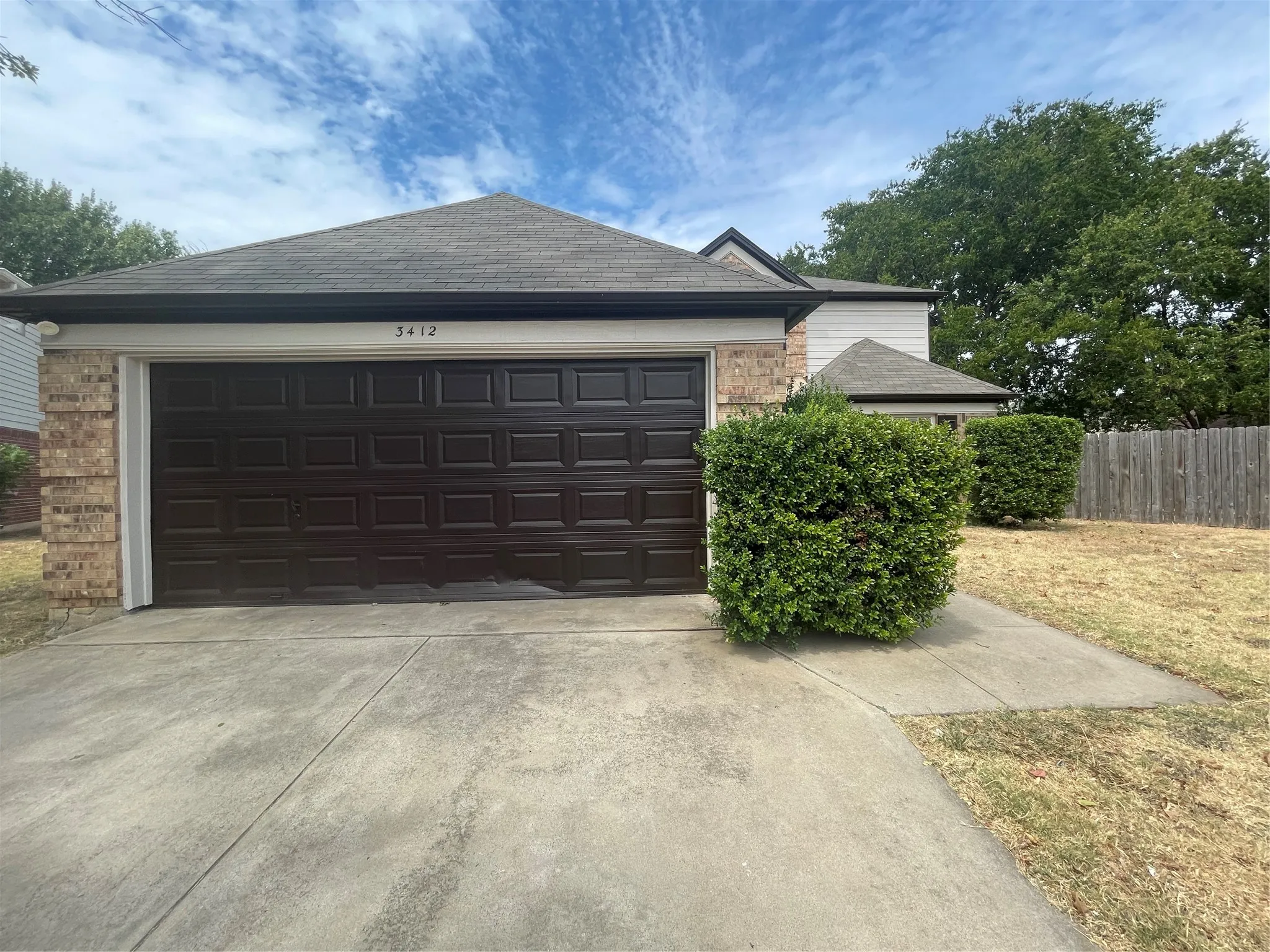 Single Family Residence For Rent in Tarrant County , 3412 Derby Court, Fort Worth, Texas 76123, 4 Bedroom, 2 Bathroom, 2 Garage spaces, 2,179 Sqft, built in 1993, mls#21378673, Real Estate Agent in Fort Worth, Homes For Rent in Tarrant county, Homes For Rent in Fort Worth, Realtor in Fort Worth Texas, Real Estate Brokerage Independent Realty Texas, Luminita Cordes Realtor