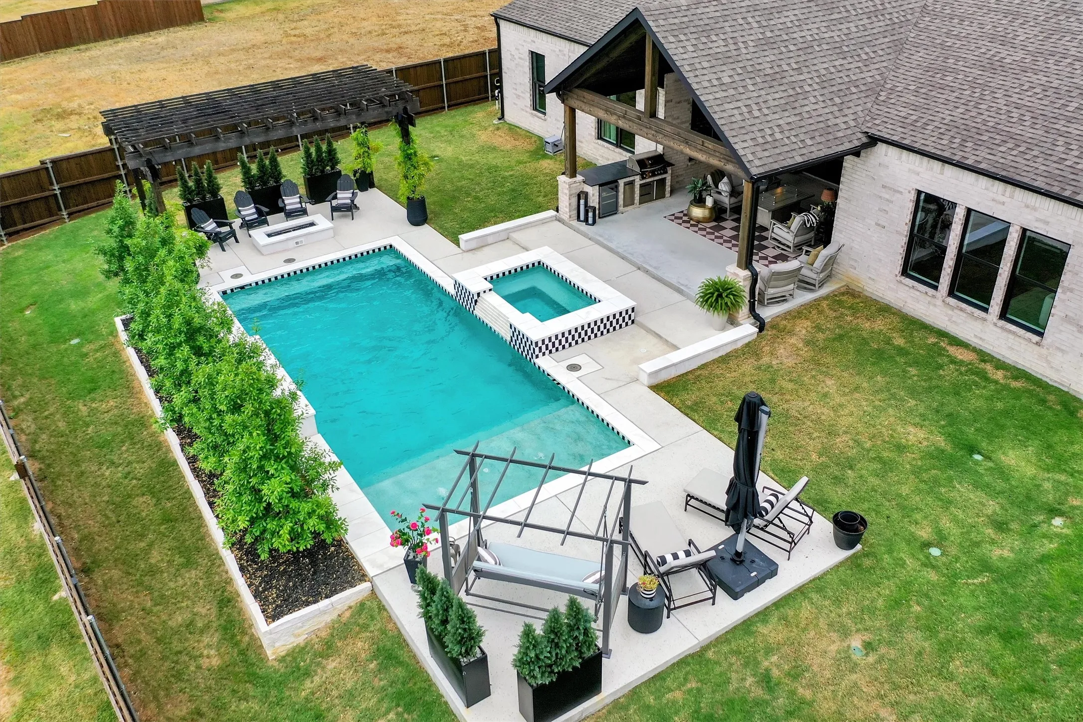 Single Family Residence For Sale in Grayson County , 2702 Stonecrest Drive, Sherman, Texas 75092, 3 Bedroom, 4 Bathroom, 3 Garage spaces, 3,152 Sqft, built in 2024, mls#21378019, Real Estate Agent in Sherman, Homes For Sale in Grayson county, Homes For Sale in Sherman, Realtor in Sherman Texas, Real Estate Brokerage Independent Realty Texas, Luminita Cordes Realtor