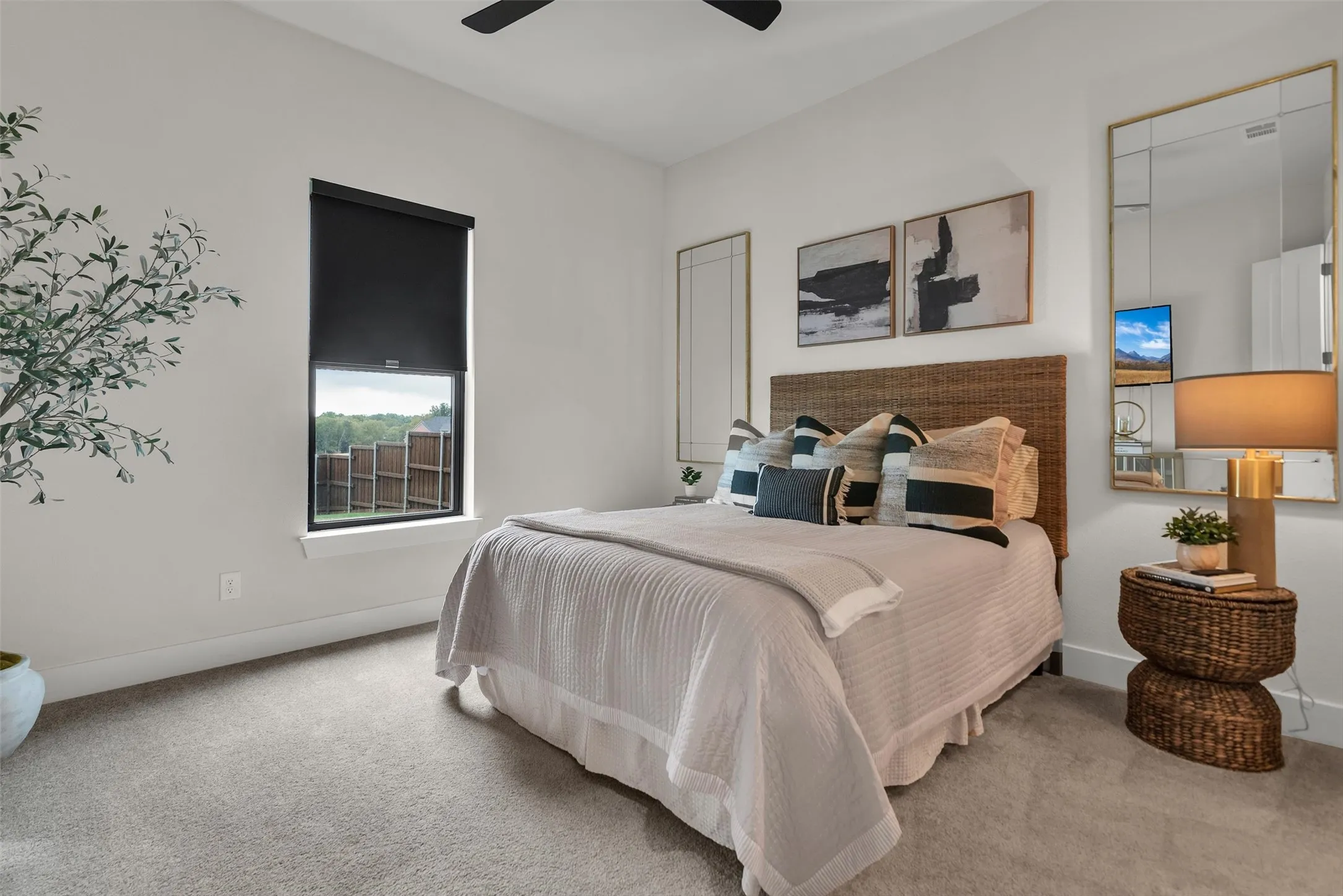 Single Family Residence For Sale in Grayson County , 2702 Stonecrest Drive, Sherman, Texas 75092, 3 Bedroom, 4 Bathroom, 3 Garage spaces, 3,152 Sqft, built in 2024, mls#21378019, Real Estate Agent in Sherman, Homes For Sale in Grayson county, Homes For Sale in Sherman, Realtor in Sherman Texas, Real Estate Brokerage Independent Realty Texas, Luminita Cordes Realtor