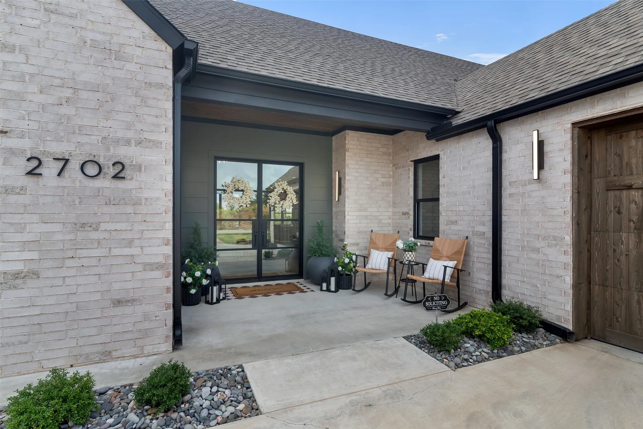 Single Family Residence For Sale in Grayson County , 2702 Stonecrest Drive, Sherman, Texas 75092, 3 Bedroom, 4 Bathroom, 3 Garage spaces, 3,152 Sqft, built in 2024, mls#21378019, Real Estate Agent in Sherman, Homes For Sale in Grayson county, Homes For Sale in Sherman, Realtor in Sherman Texas, Real Estate Brokerage Independent Realty Texas, Luminita Cordes Realtor
