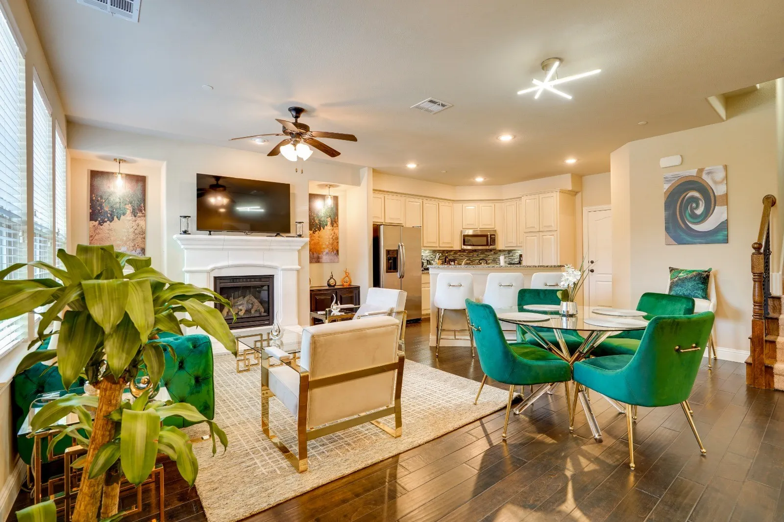 Townhouse For Sale in Collin County , 5716 Kate Avenue, Plano, Texas 75024, 3 Bedroom, 4 Bathroom, 2 Garage spaces, 2,065 Sqft, built in 2012, mls#21378758, Real Estate Agent in Plano, Homes For Sale in Collin county, Homes For Sale in Plano, Realtor in Plano Texas, Real Estate Brokerage Independent Realty Texas, Luminita Cordes Realtor