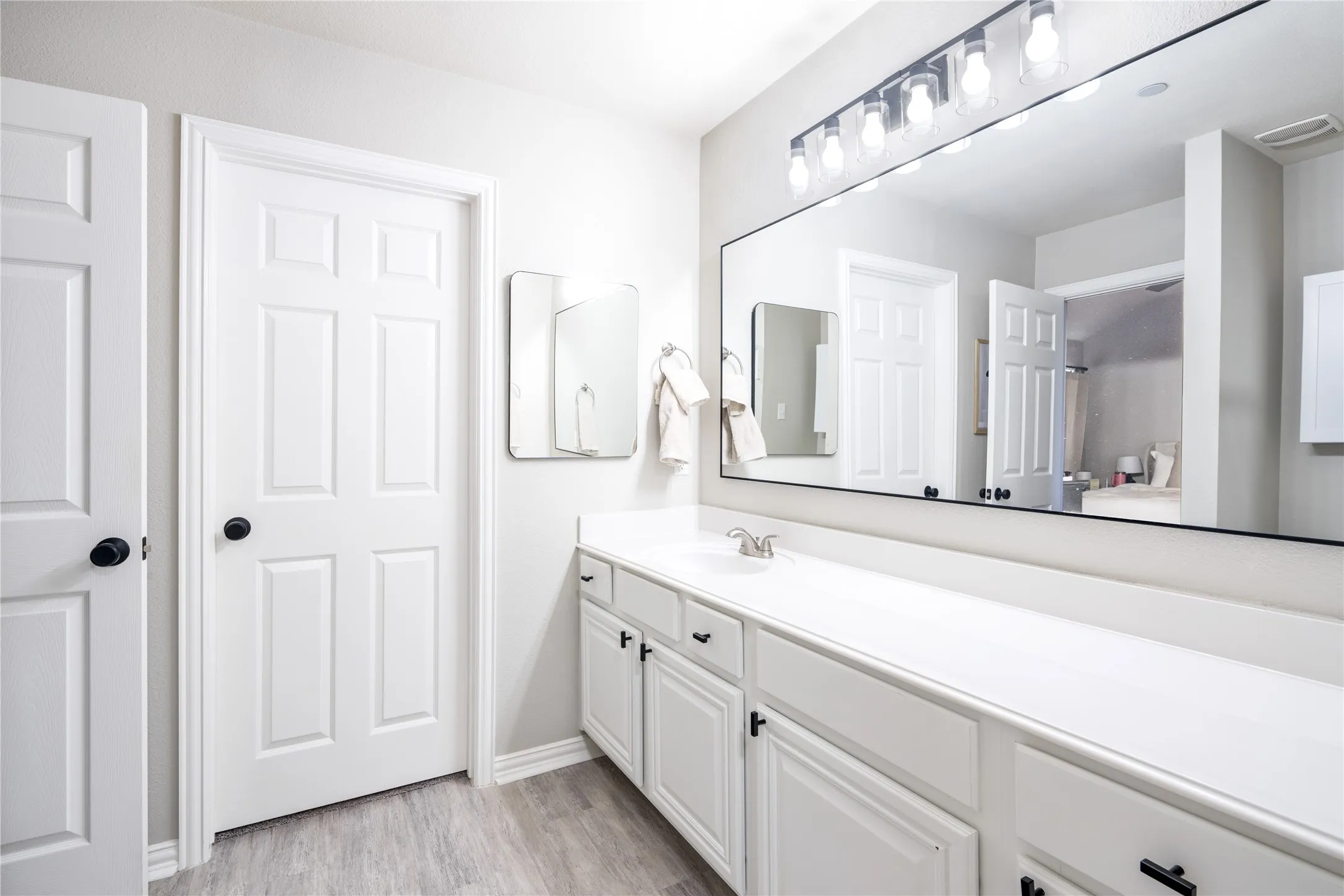 Condominium For Rent in Collin County , 575 S Virginia Hills Drive 1205, Mc Kinney, Texas 75072, 2 Bedroom, 2 Bathroom, 2 Garage spaces, 1,227 Sqft, built in 2005, mls#21373398, Real Estate Agent in Mc Kinney, Homes For Rent in Collin county, Homes For Rent in Mc Kinney, Realtor in Mc Kinney Texas, Real Estate Brokerage Independent Realty Texas, Luminita Cordes Realtor