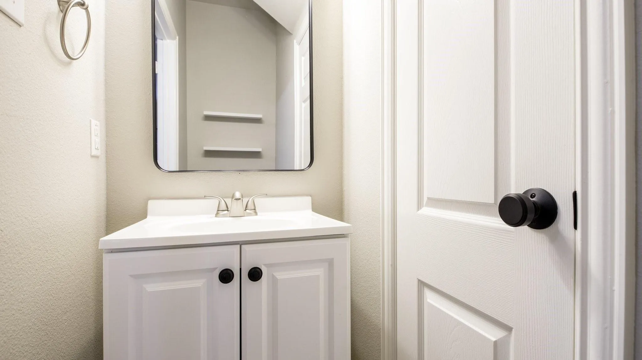 Condominium For Rent in Collin County , 575 S Virginia Hills Drive 1205, Mc Kinney, Texas 75072, 2 Bedroom, 2 Bathroom, 2 Garage spaces, 1,227 Sqft, built in 2005, mls#21373398, Real Estate Agent in Mc Kinney, Homes For Rent in Collin county, Homes For Rent in Mc Kinney, Realtor in Mc Kinney Texas, Real Estate Brokerage Independent Realty Texas, Luminita Cordes Realtor