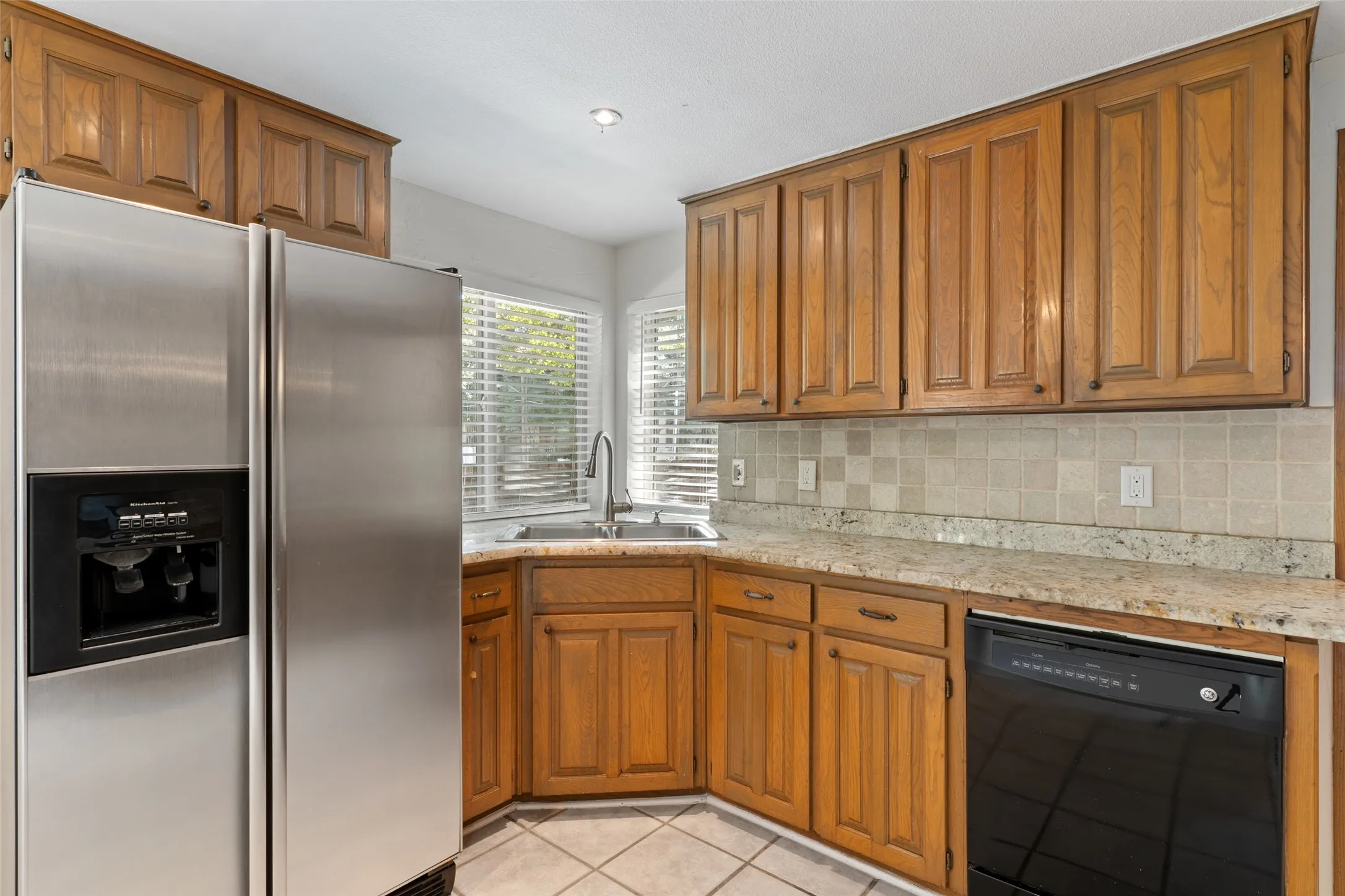 Single Family Residence For Sale in Collin County , 17663 Sunmeadow Drive, Dallas, Texas 75252, 2 Bedroom, 2 Bathroom, 2 Garage spaces, 1,823 Sqft, built in 1983, mls#21376648, Real Estate Agent in Dallas, Homes For Sale in Collin county, Homes For Sale in Dallas, Realtor in Dallas Texas, Real Estate Brokerage Independent Realty Texas, Luminita Cordes Realtor