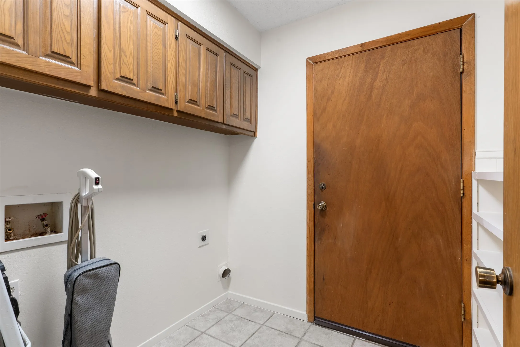Single Family Residence For Sale in Collin County , 17663 Sunmeadow Drive, Dallas, Texas 75252, 2 Bedroom, 2 Bathroom, 2 Garage spaces, 1,823 Sqft, built in 1983, mls#21376648, Real Estate Agent in Dallas, Homes For Sale in Collin county, Homes For Sale in Dallas, Realtor in Dallas Texas, Real Estate Brokerage Independent Realty Texas, Luminita Cordes Realtor