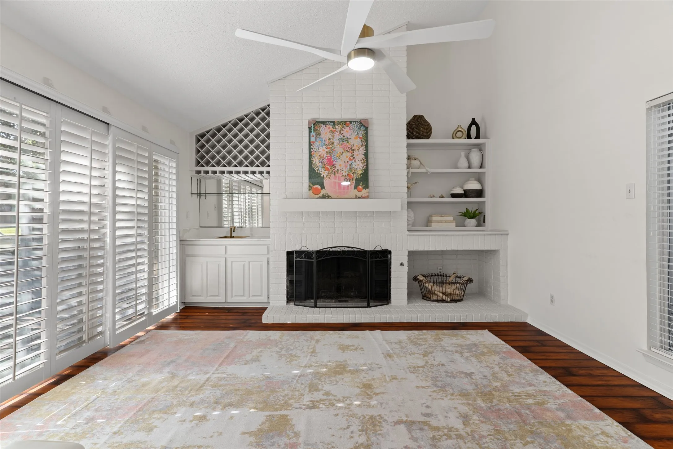 Single Family Residence For Sale in Collin County , 17663 Sunmeadow Drive, Dallas, Texas 75252, 2 Bedroom, 2 Bathroom, 2 Garage spaces, 1,823 Sqft, built in 1983, mls#21376648, Real Estate Agent in Dallas, Homes For Sale in Collin county, Homes For Sale in Dallas, Realtor in Dallas Texas, Real Estate Brokerage Independent Realty Texas, Luminita Cordes Realtor