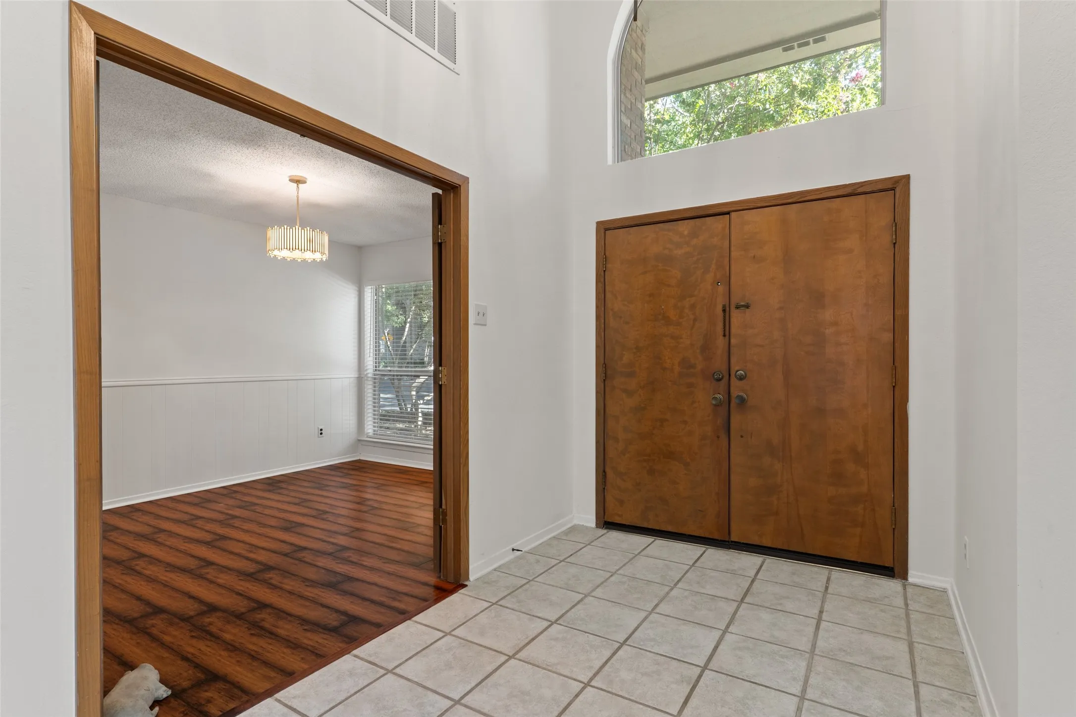 Single Family Residence For Sale in Collin County , 17663 Sunmeadow Drive, Dallas, Texas 75252, 2 Bedroom, 2 Bathroom, 2 Garage spaces, 1,823 Sqft, built in 1983, mls#21376648, Real Estate Agent in Dallas, Homes For Sale in Collin county, Homes For Sale in Dallas, Realtor in Dallas Texas, Real Estate Brokerage Independent Realty Texas, Luminita Cordes Realtor