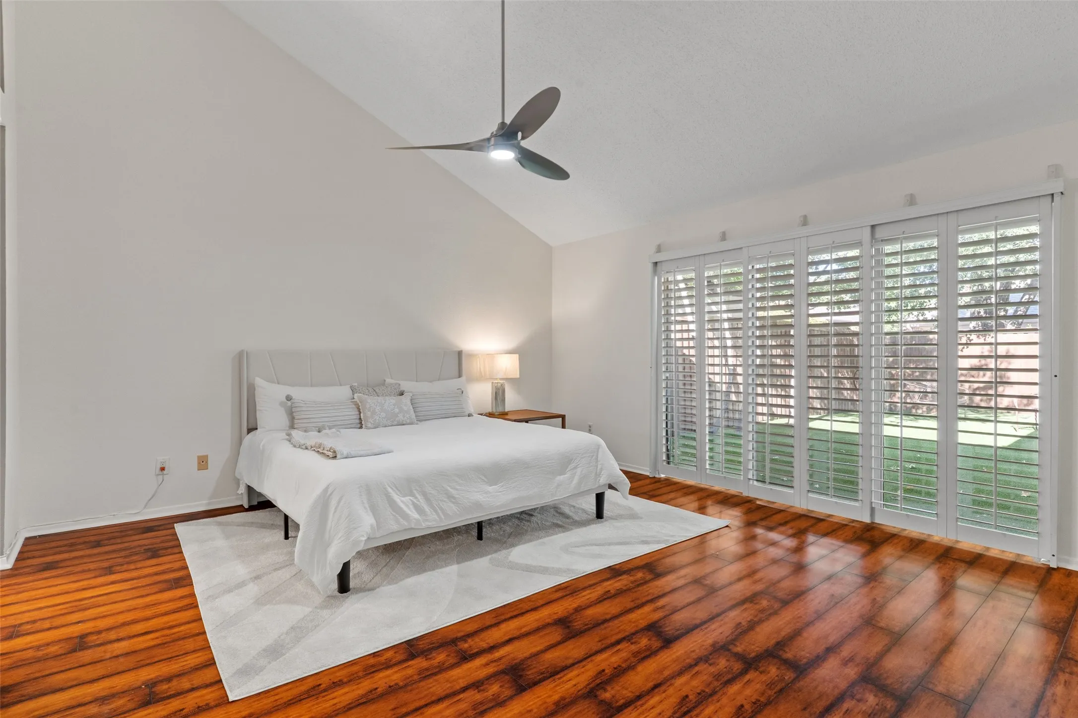 Single Family Residence For Sale in Collin County , 17663 Sunmeadow Drive, Dallas, Texas 75252, 2 Bedroom, 2 Bathroom, 2 Garage spaces, 1,823 Sqft, built in 1983, mls#21376648, Real Estate Agent in Dallas, Homes For Sale in Collin county, Homes For Sale in Dallas, Realtor in Dallas Texas, Real Estate Brokerage Independent Realty Texas, Luminita Cordes Realtor