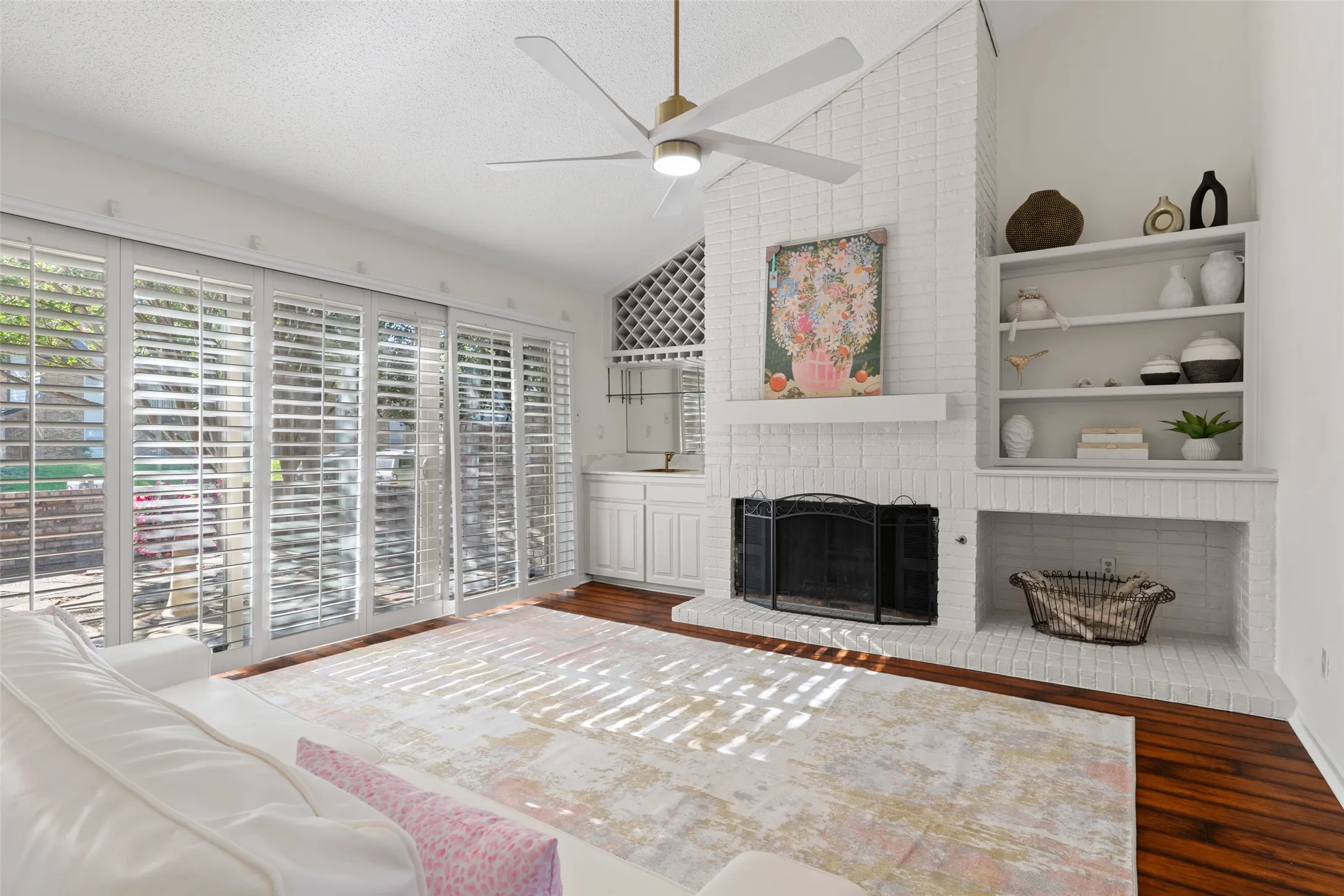 Single Family Residence For Sale in Collin County , 17663 Sunmeadow Drive, Dallas, Texas 75252, 2 Bedroom, 2 Bathroom, 2 Garage spaces, 1,823 Sqft, built in 1983, mls#21376648, Real Estate Agent in Dallas, Homes For Sale in Collin county, Homes For Sale in Dallas, Realtor in Dallas Texas, Real Estate Brokerage Independent Realty Texas, Luminita Cordes Realtor