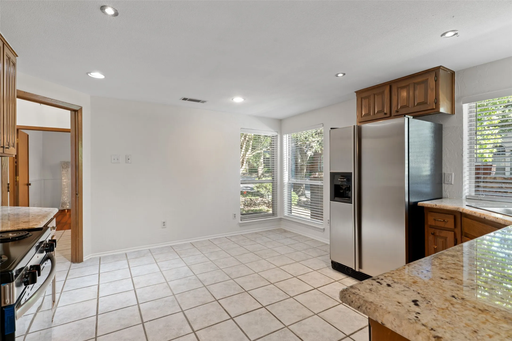 Single Family Residence For Sale in Collin County , 17663 Sunmeadow Drive, Dallas, Texas 75252, 2 Bedroom, 2 Bathroom, 2 Garage spaces, 1,823 Sqft, built in 1983, mls#21376648, Real Estate Agent in Dallas, Homes For Sale in Collin county, Homes For Sale in Dallas, Realtor in Dallas Texas, Real Estate Brokerage Independent Realty Texas, Luminita Cordes Realtor