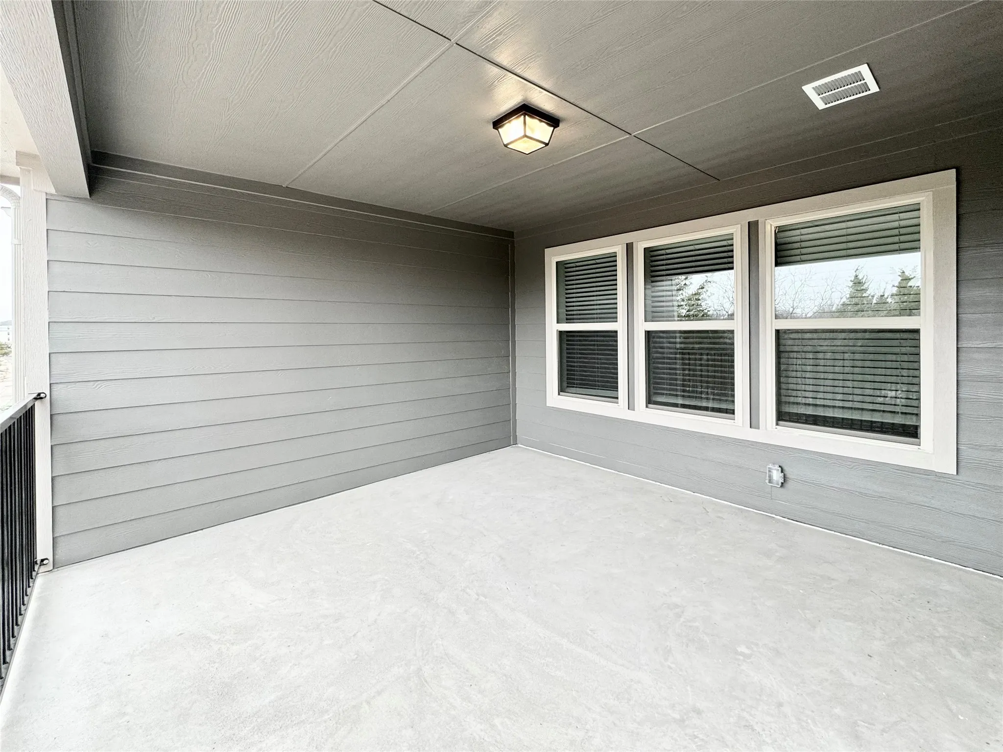 Townhouse For Rent in Dallas County , 7837 Bayside Drive, Rowlett, Texas 75088, 4 Bedroom, 4 Bathroom, 2 Garage spaces, 2,273 Sqft, built in 2023, mls#21378754, Real Estate Agent in Rowlett, Homes For Rent in Dallas county, Homes For Rent in Rowlett, Realtor in Rowlett Texas, Real Estate Brokerage Independent Realty Texas, Luminita Cordes Realtor