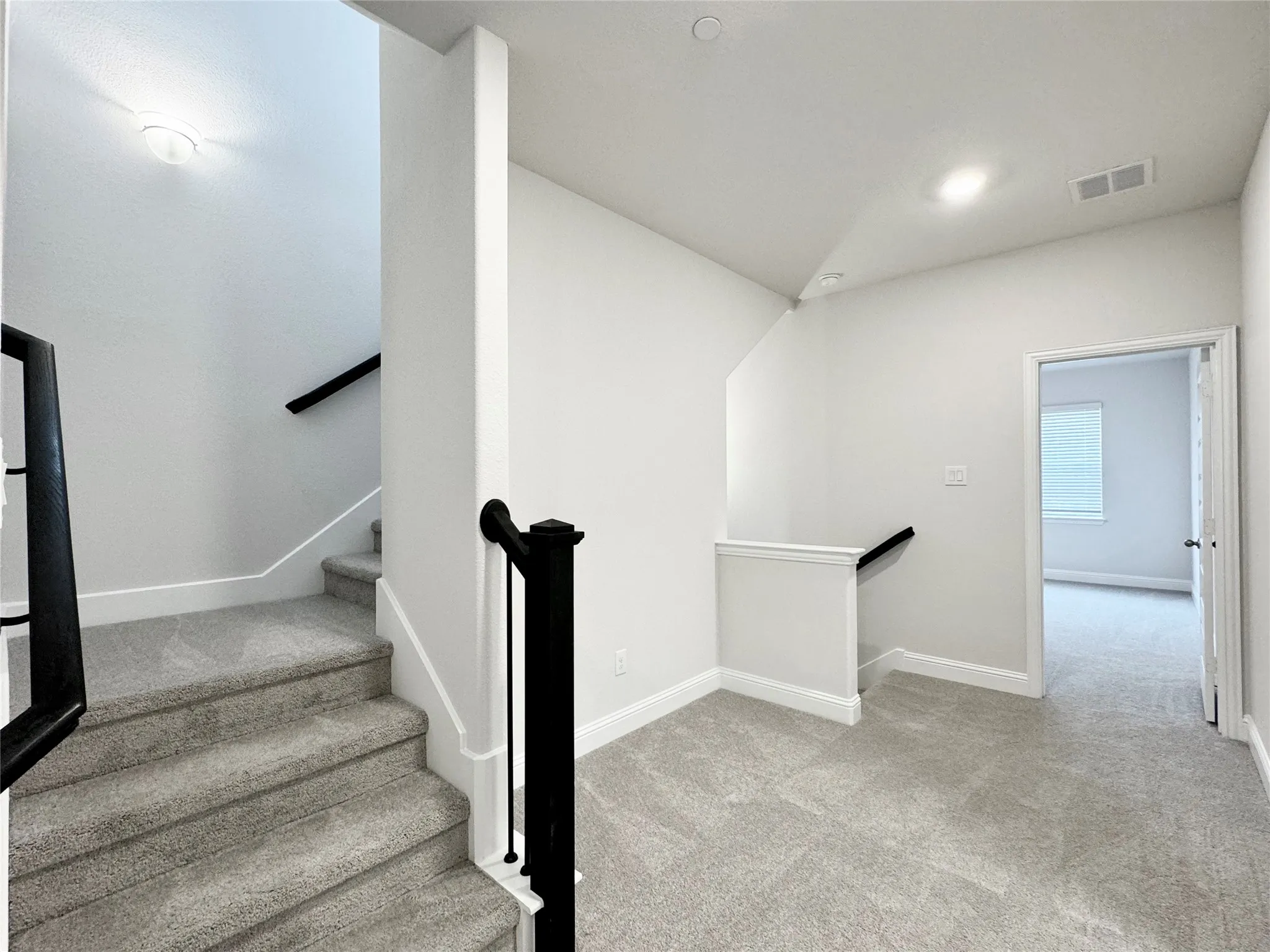 Townhouse For Rent in Dallas County , 7837 Bayside Drive, Rowlett, Texas 75088, 4 Bedroom, 4 Bathroom, 2 Garage spaces, 2,273 Sqft, built in 2023, mls#21378754, Real Estate Agent in Rowlett, Homes For Rent in Dallas county, Homes For Rent in Rowlett, Realtor in Rowlett Texas, Real Estate Brokerage Independent Realty Texas, Luminita Cordes Realtor