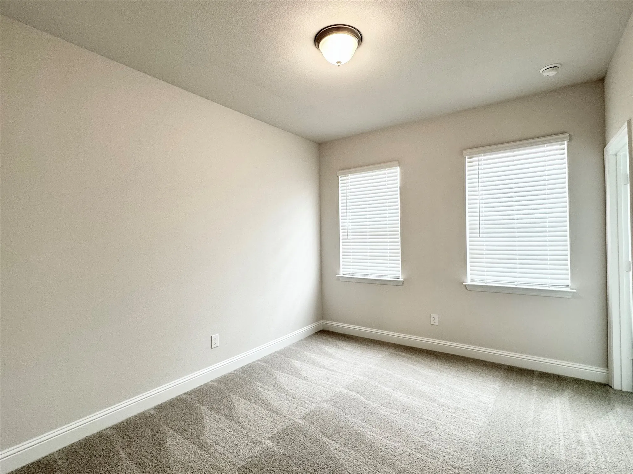 Townhouse For Rent in Dallas County , 7837 Bayside Drive, Rowlett, Texas 75088, 4 Bedroom, 4 Bathroom, 2 Garage spaces, 2,273 Sqft, built in 2023, mls#21378754, Real Estate Agent in Rowlett, Homes For Rent in Dallas county, Homes For Rent in Rowlett, Realtor in Rowlett Texas, Real Estate Brokerage Independent Realty Texas, Luminita Cordes Realtor
