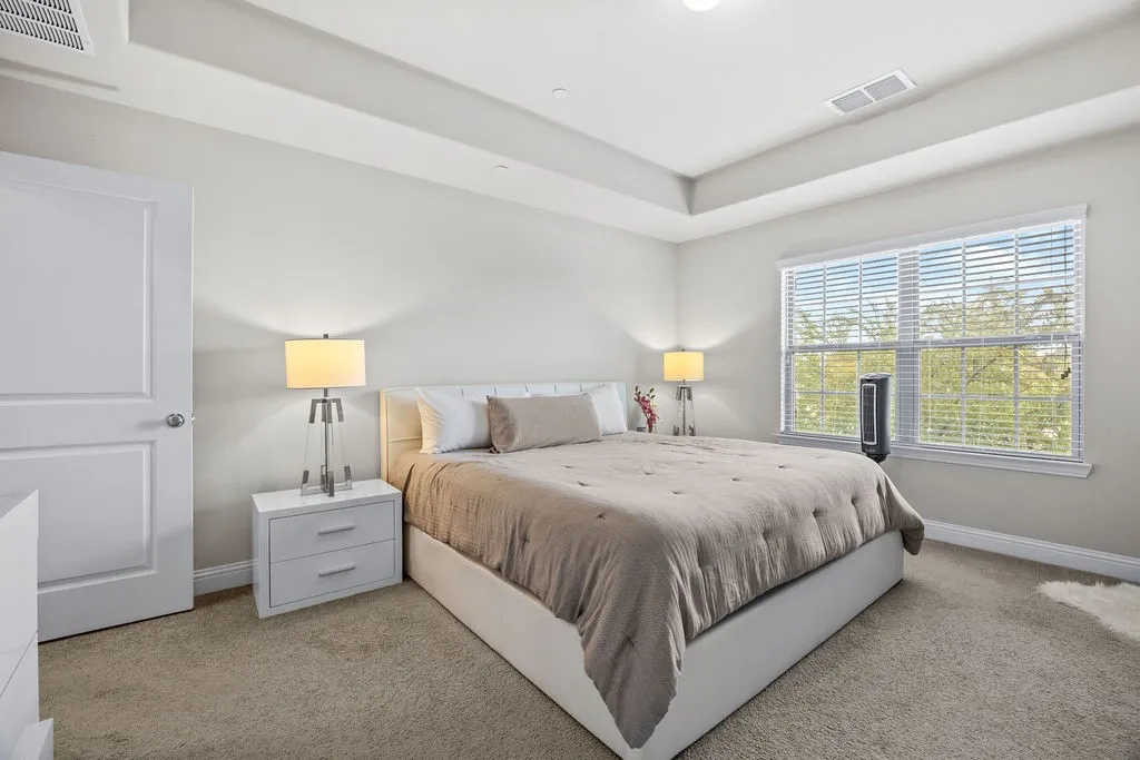 Townhouse For Sale in Denton County , 1012 Foxglove Drive, Carrollton, Texas 75007, 3 Bedroom, 3 Bathroom, 2 Garage spaces, 1,996 Sqft, built in 2017, mls#21375884, Real Estate Agent in Carrollton, Homes For Sale in Denton county, Homes For Sale in Carrollton, Realtor in Carrollton Texas, Real Estate Brokerage Independent Realty Texas, Luminita Cordes Realtor