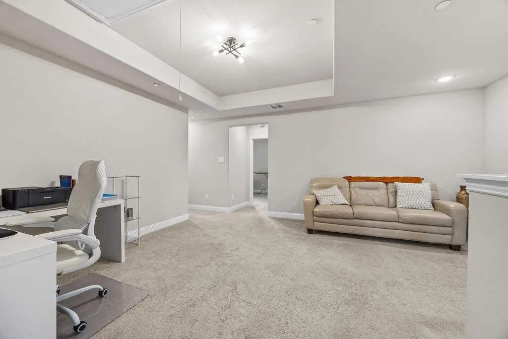 Townhouse For Sale in Denton County , 1012 Foxglove Drive, Carrollton, Texas 75007, 3 Bedroom, 3 Bathroom, 2 Garage spaces, 1,996 Sqft, built in 2017, mls#21375884, Real Estate Agent in Carrollton, Homes For Sale in Denton county, Homes For Sale in Carrollton, Realtor in Carrollton Texas, Real Estate Brokerage Independent Realty Texas, Luminita Cordes Realtor