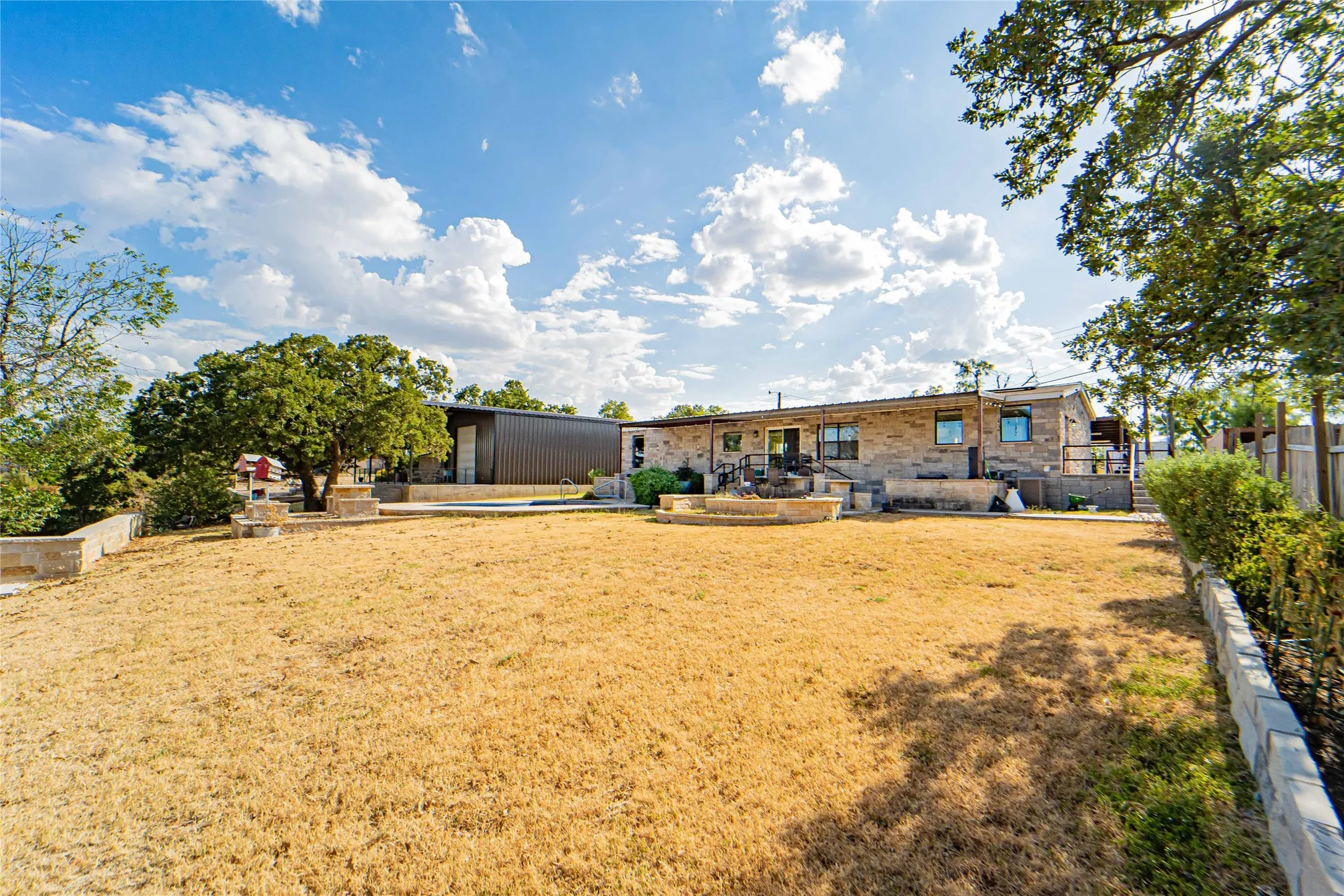Single Family Residence For Sale in Stephens County , 236 Fm 3201, Breckenridge, Texas 76424, 4 Bedroom, 2 Bathroom, Garage spaces, 1,904 Sqft, built in 2018, mls#21378333, Real Estate Agent in Breckenridge, Homes For Sale in Stephens county, Homes For Sale in Breckenridge, Realtor in Breckenridge Texas, Real Estate Brokerage Independent Realty Texas, Luminita Cordes Realtor