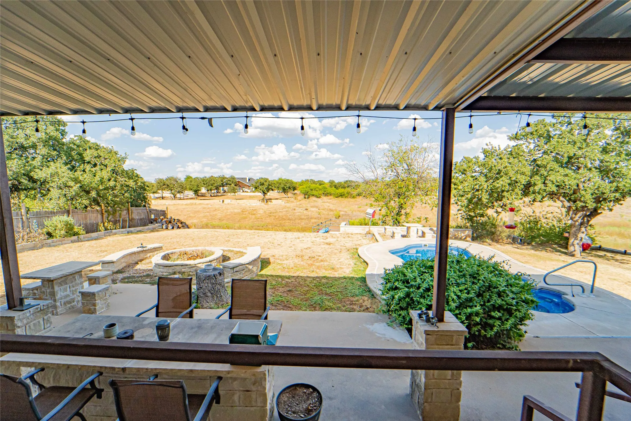 Single Family Residence For Sale in Stephens County , 236 Fm 3201, Breckenridge, Texas 76424, 4 Bedroom, 2 Bathroom, Garage spaces, 1,904 Sqft, built in 2018, mls#21378333, Real Estate Agent in Breckenridge, Homes For Sale in Stephens county, Homes For Sale in Breckenridge, Realtor in Breckenridge Texas, Real Estate Brokerage Independent Realty Texas, Luminita Cordes Realtor